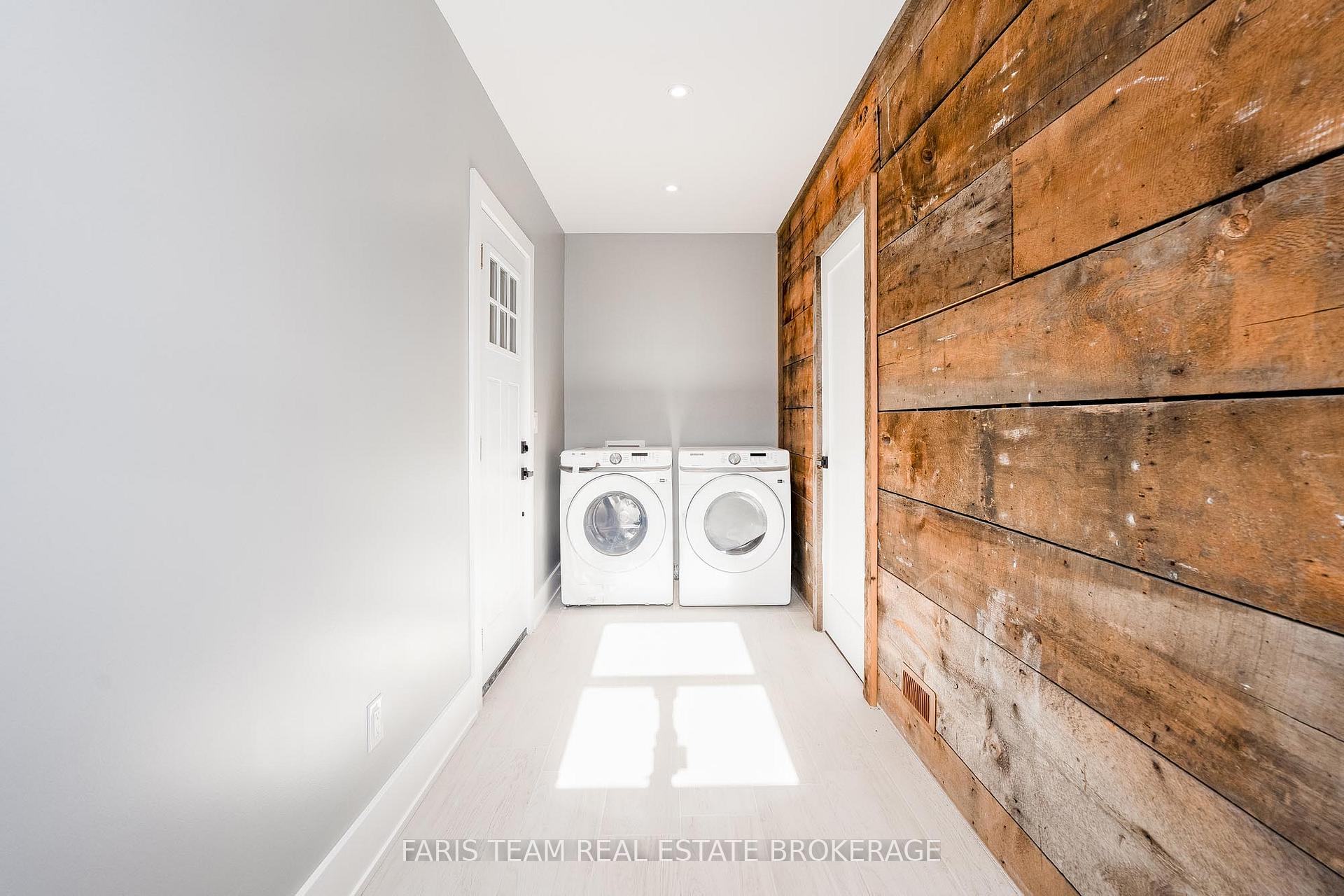 Photo 15 of 9 Bertram Drive, Springwater, Elmvale — HOMEH