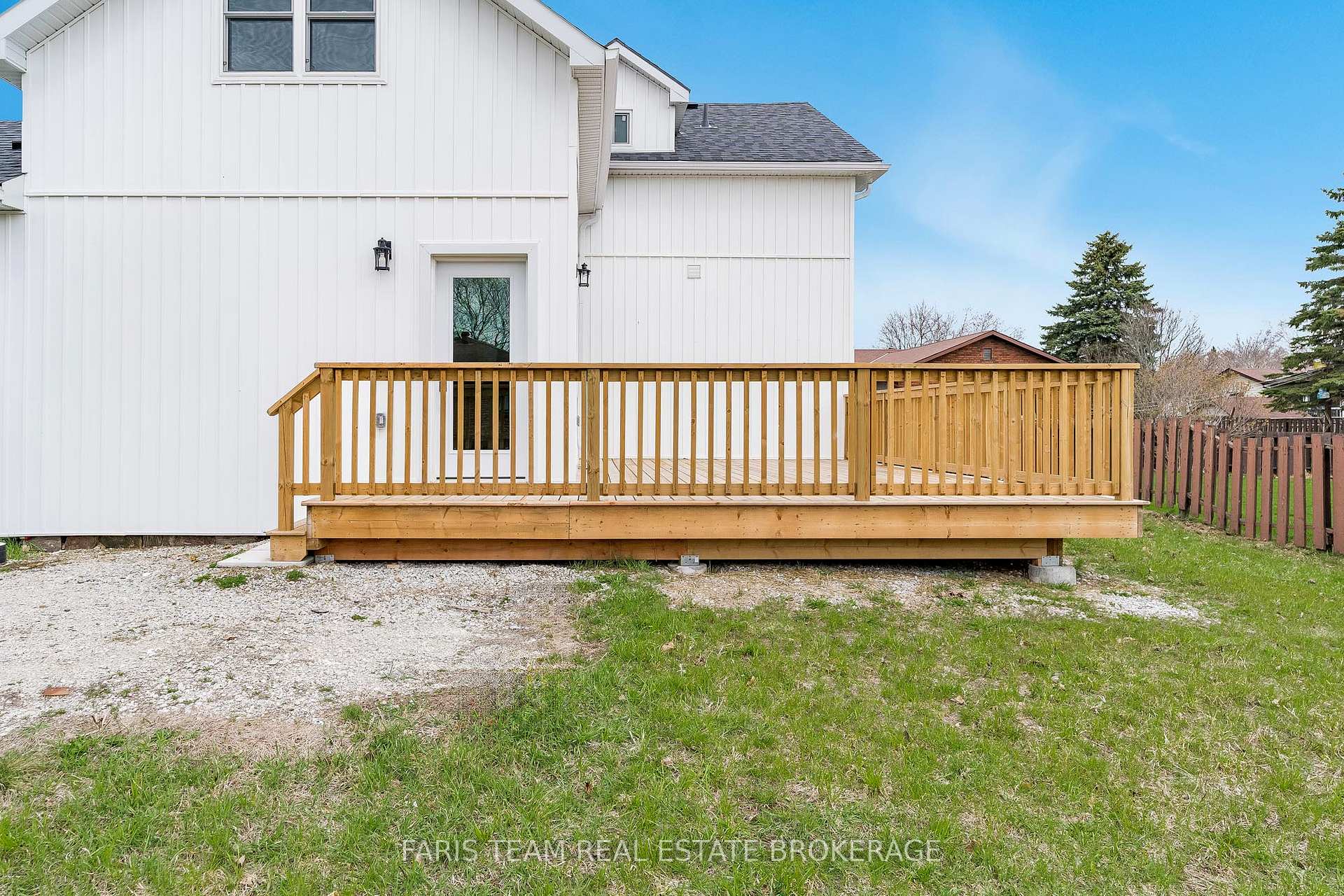 Photo 24 of 9 Bertram Drive, Springwater, Elmvale — HOMEH