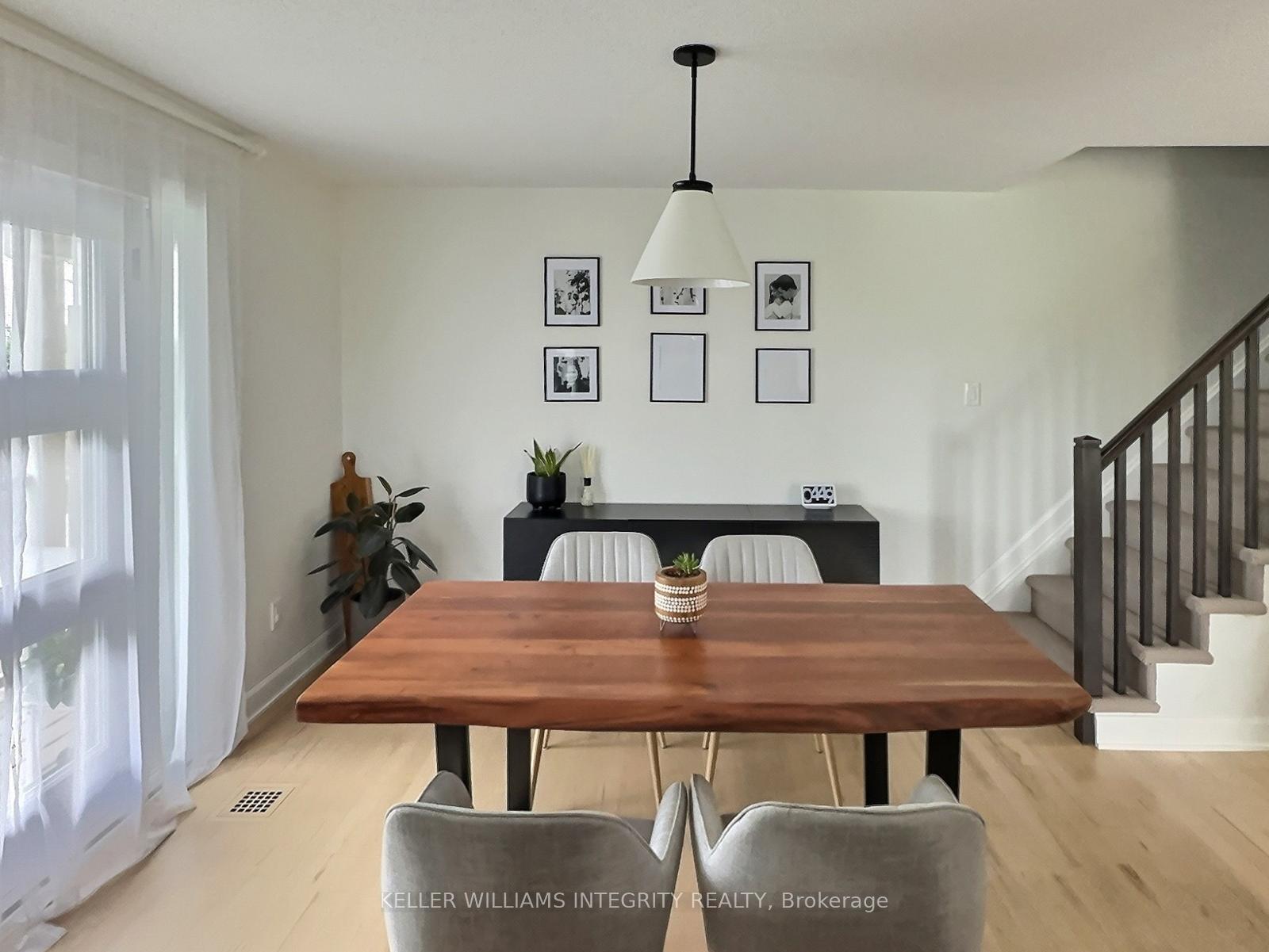 Photo 11 of 197 Par-La-Ville Circle, Ottawa, Stittsville (North) — HOMEH