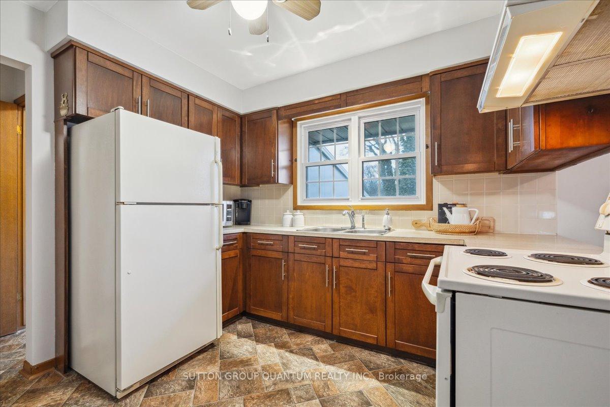 Photo 13 of 297 Lakeshore Road, St. Catharines, Lakeshore — HOMEH