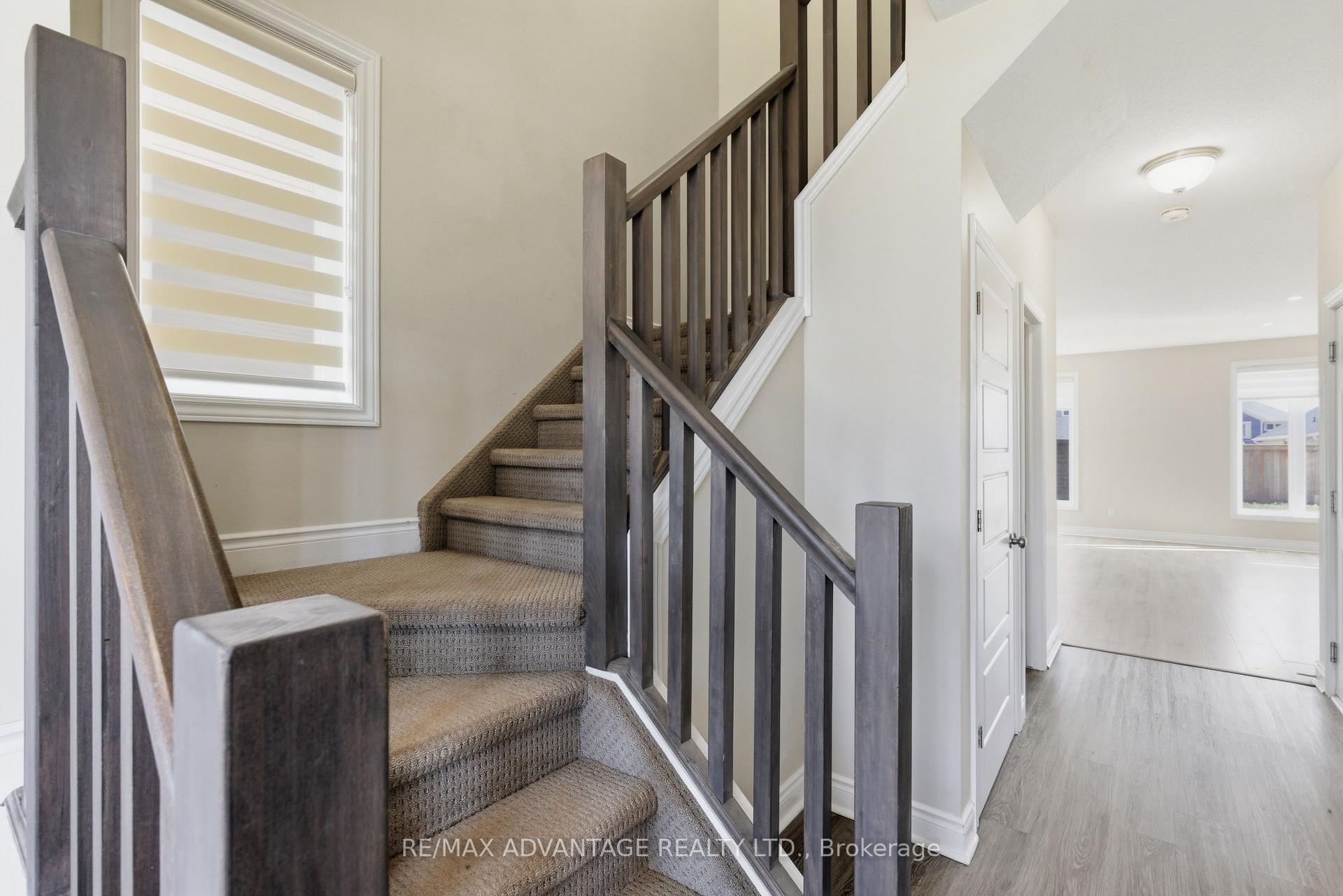 Photo 2 of 47 Ashberry Place, St. Thomas — HOMEH
