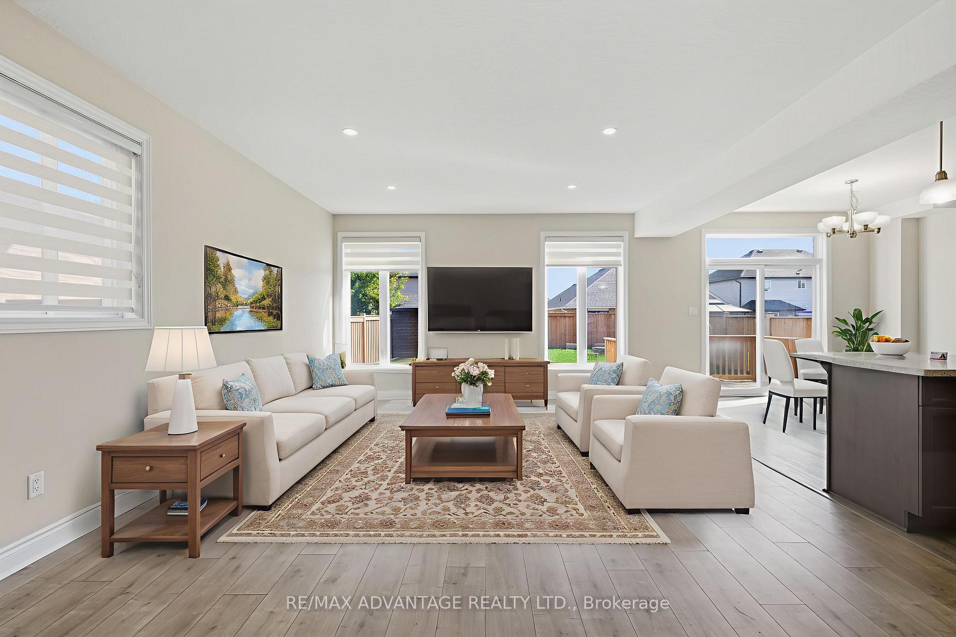 Photo 4 of 47 Ashberry Place, St. Thomas — HOMEH