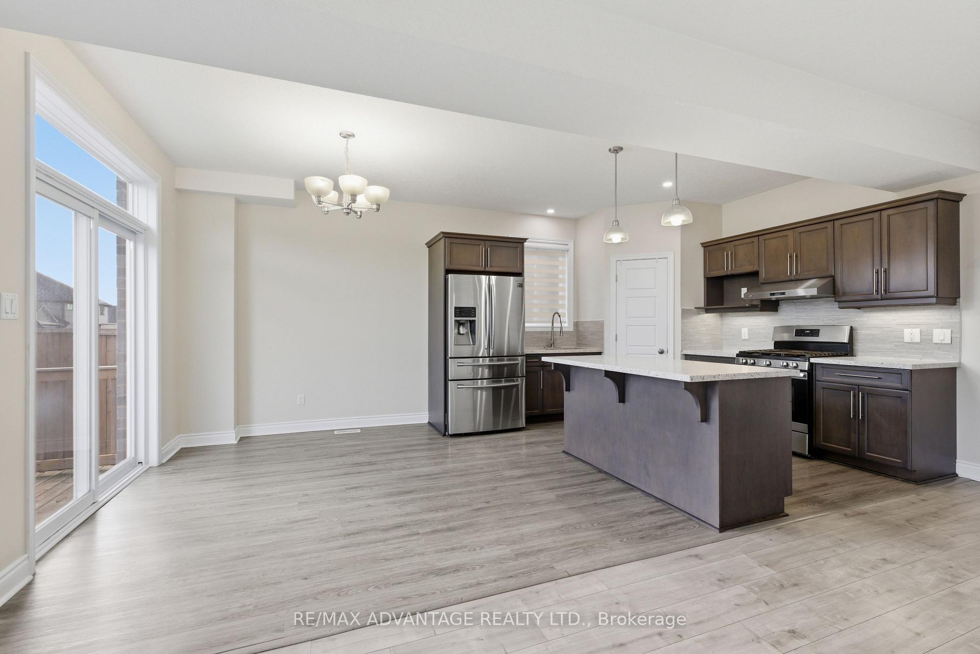 Photo 5 of 47 Ashberry Place, St. Thomas — HOMEH