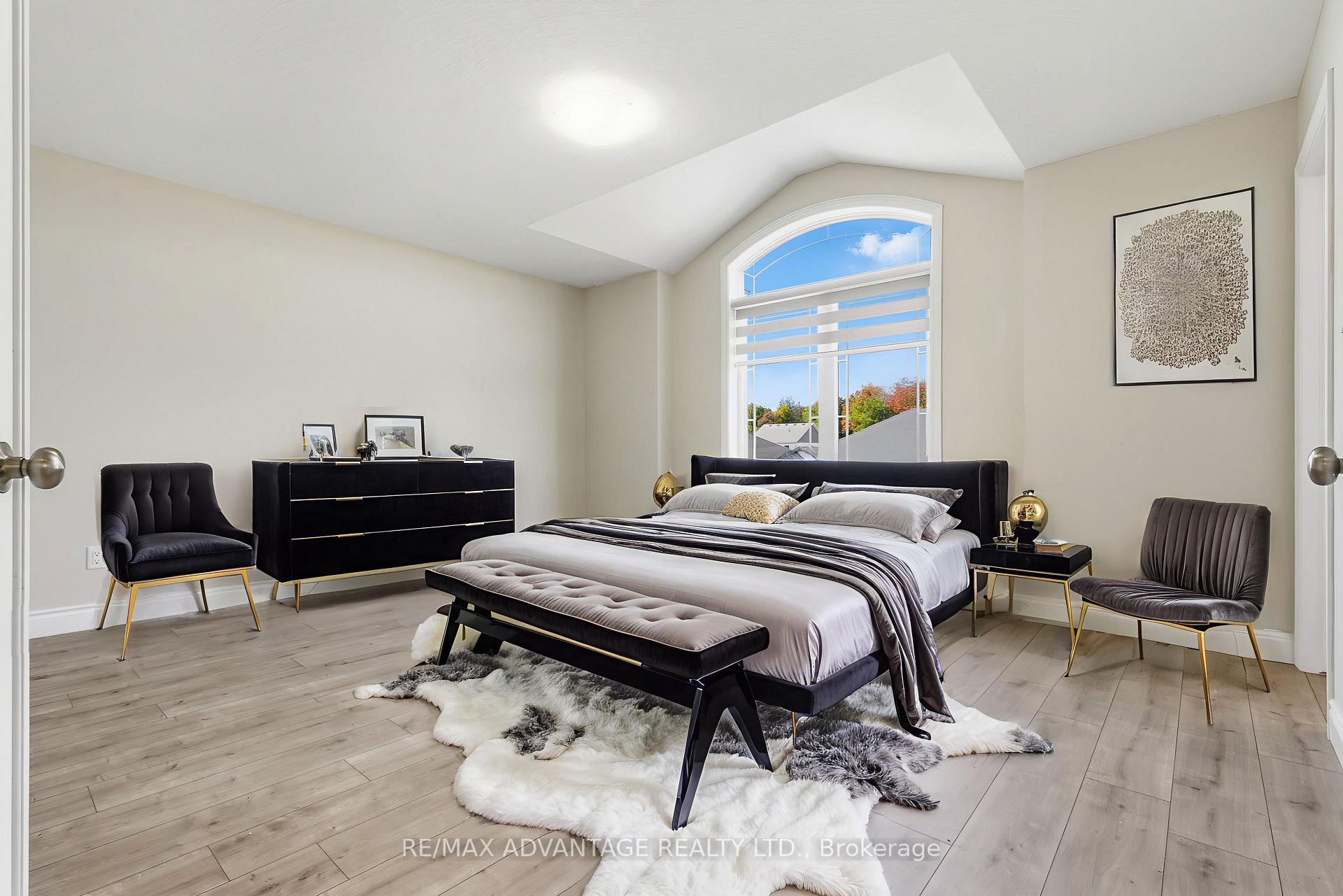 Photo 9 of 47 Ashberry Place, St. Thomas — HOMEH