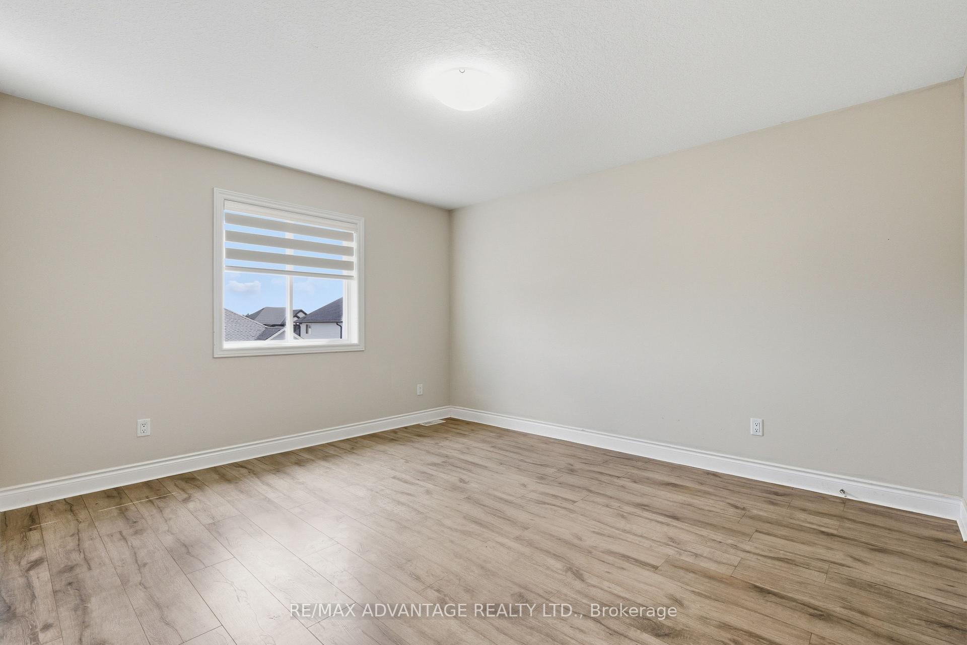 Photo 16 of 47 Ashberry Place, St. Thomas — HOMEH