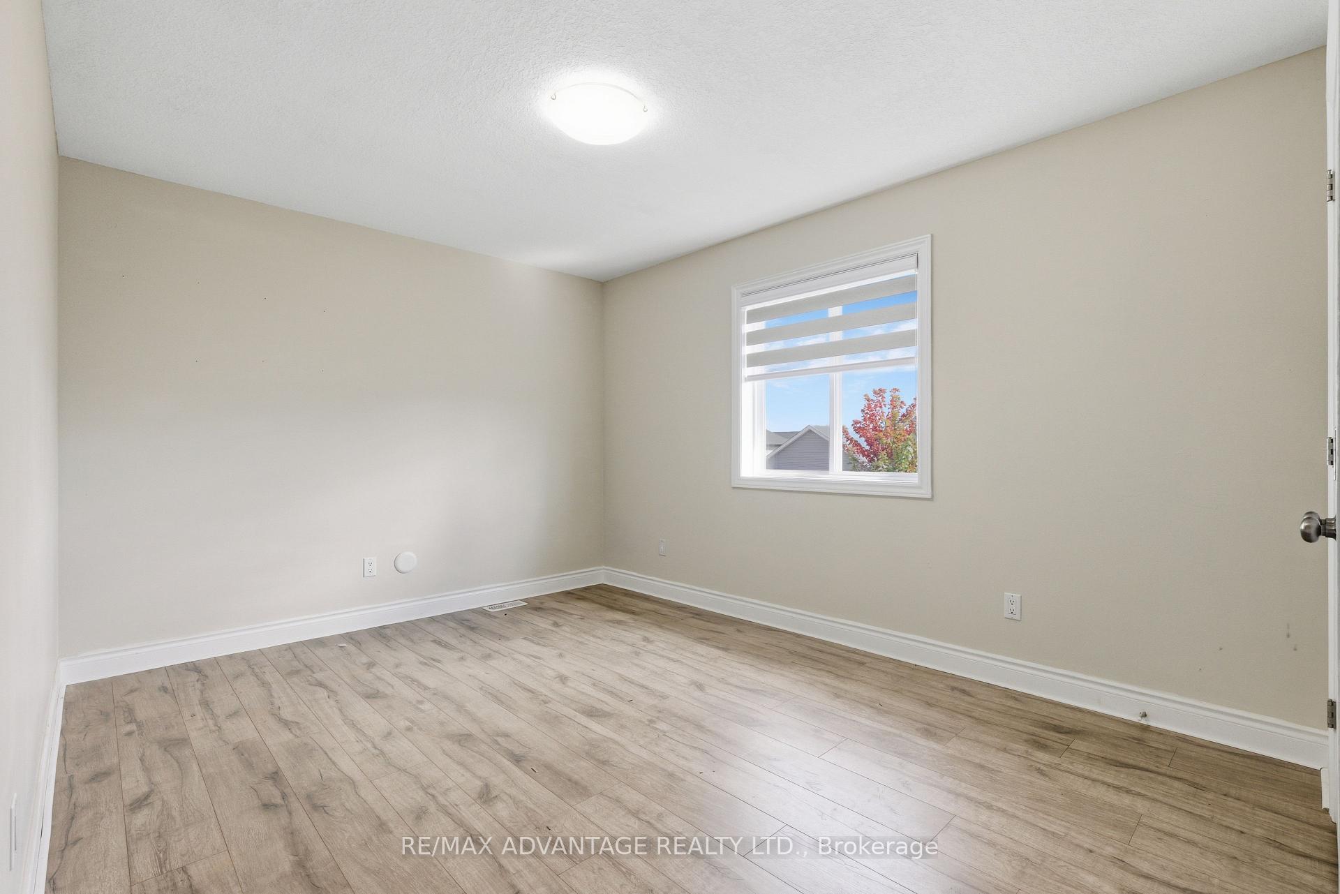 Photo 18 of 47 Ashberry Place, St. Thomas — HOMEH