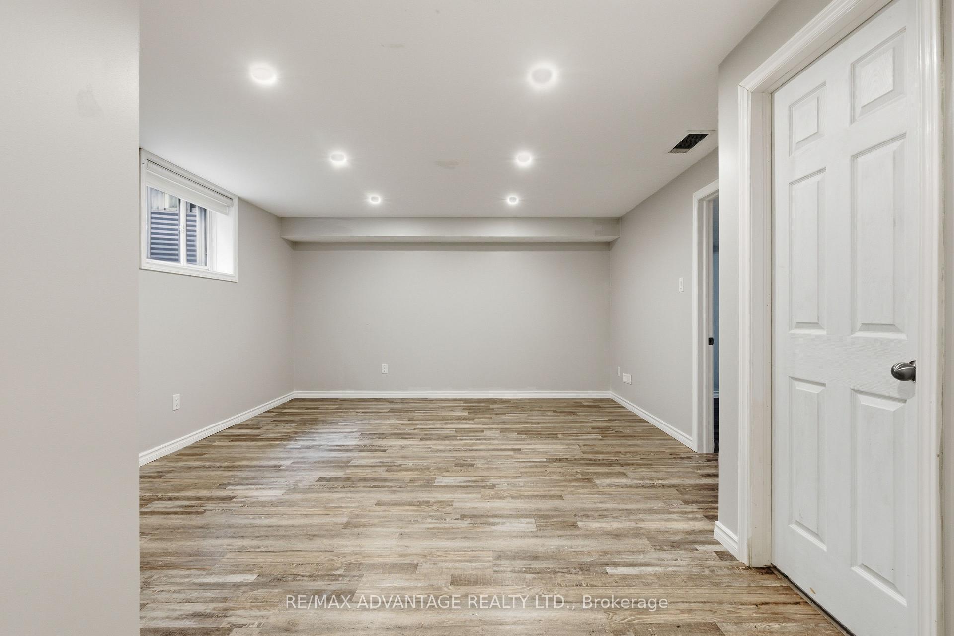 Photo 23 of 47 Ashberry Place, St. Thomas — HOMEH