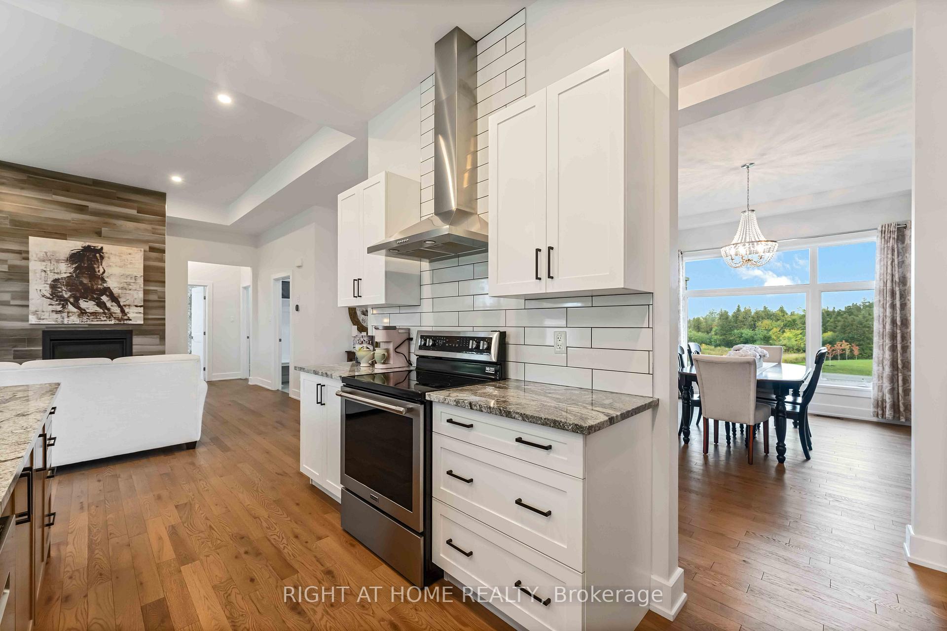 Photo 11 of 408 Gaelic Glen Ridge, Ottawa, Remainder of Stittsville & Area — HOMEH