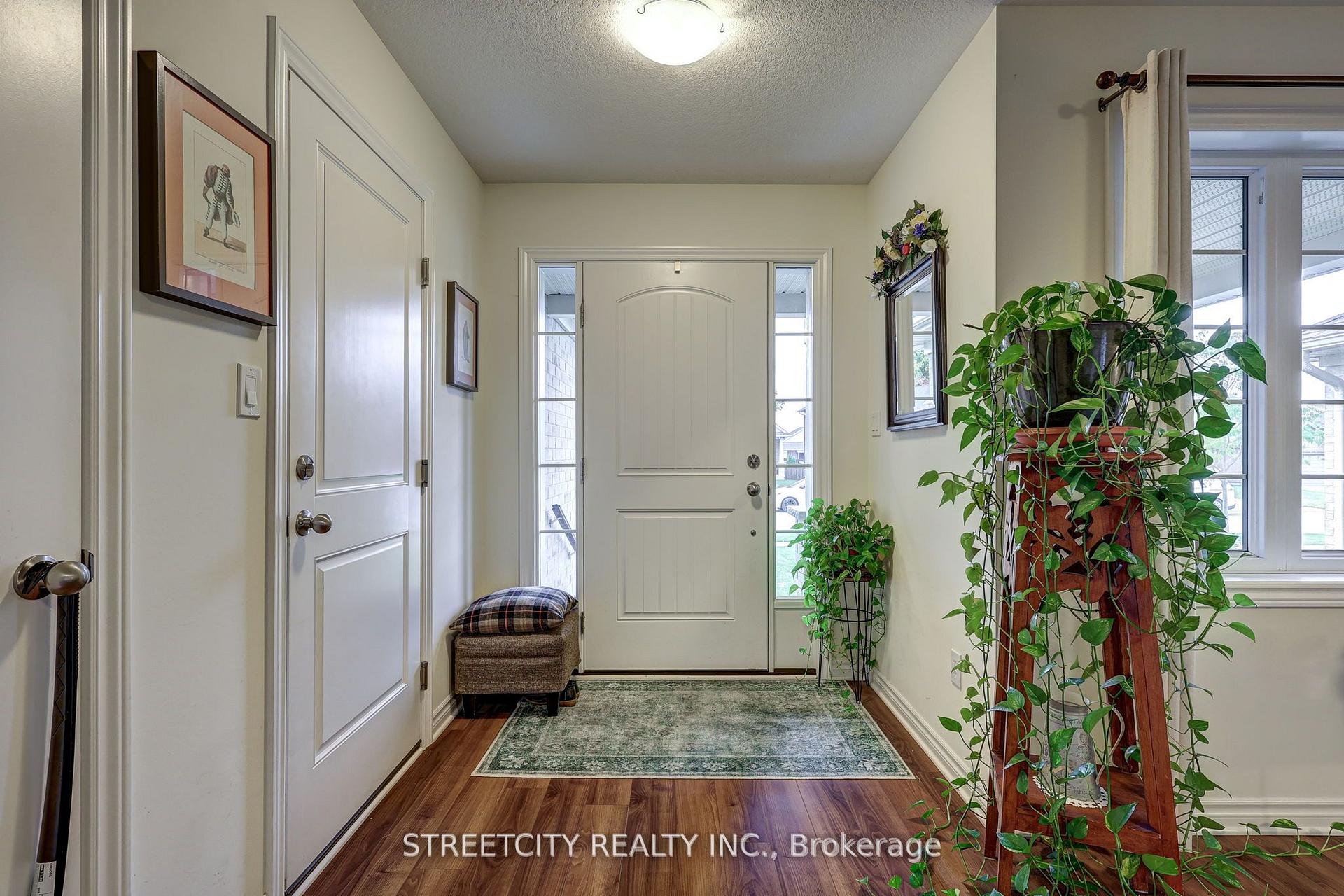 Photo 2 of 31 Acorn Trail, St. Thomas — HOMEH
