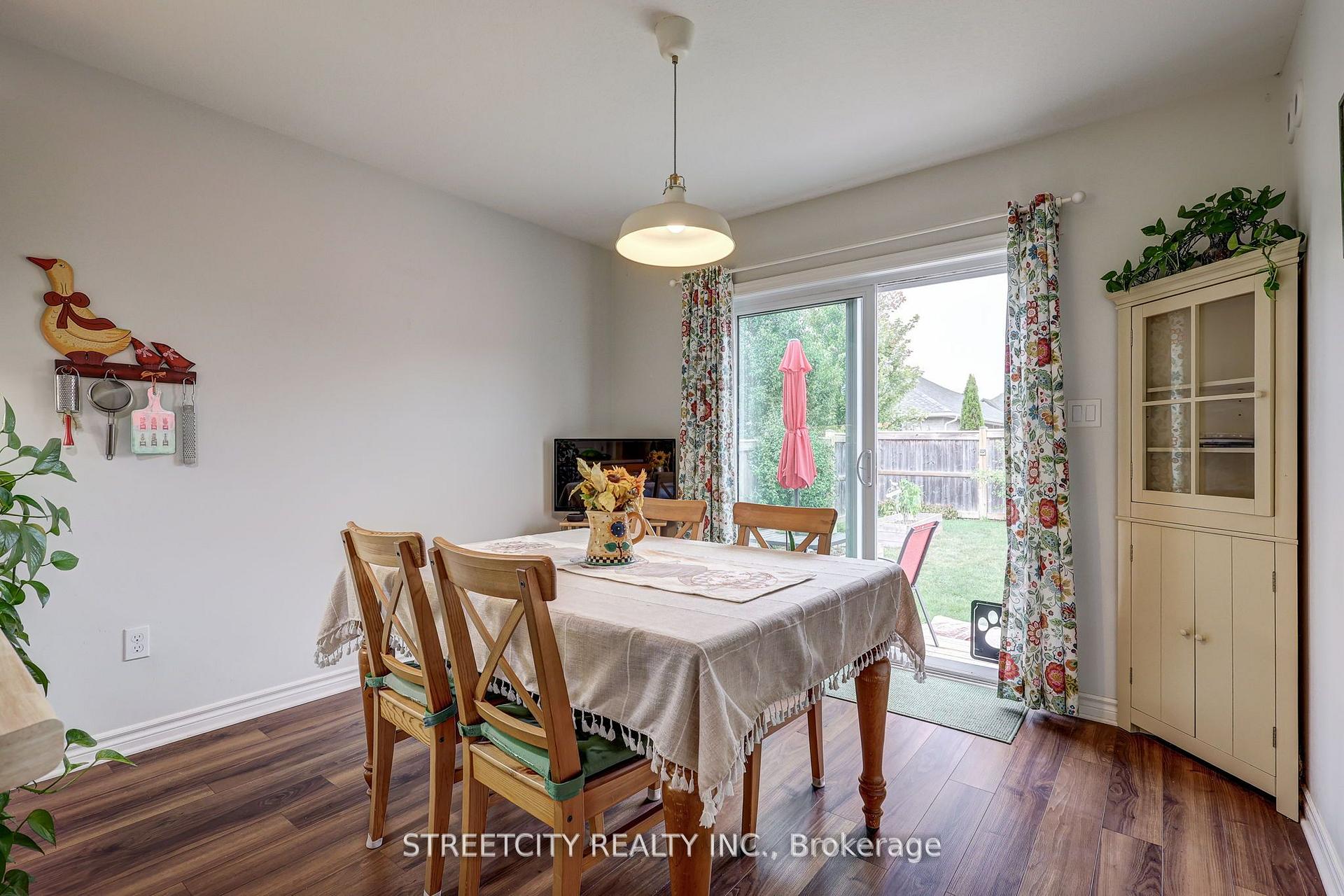 Photo 9 of 31 Acorn Trail, St. Thomas — HOMEH