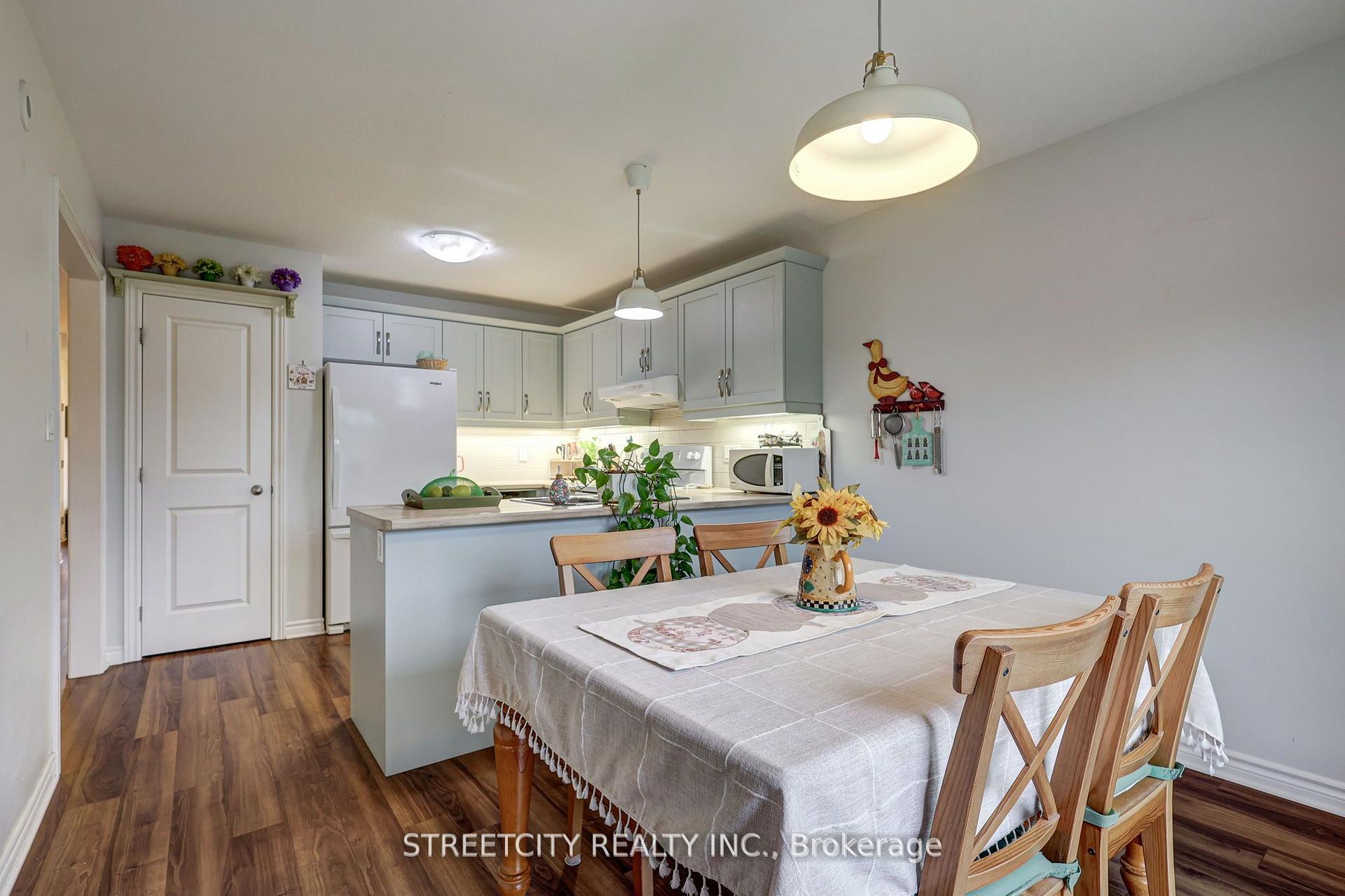 Photo 10 of 31 Acorn Trail, St. Thomas — HOMEH