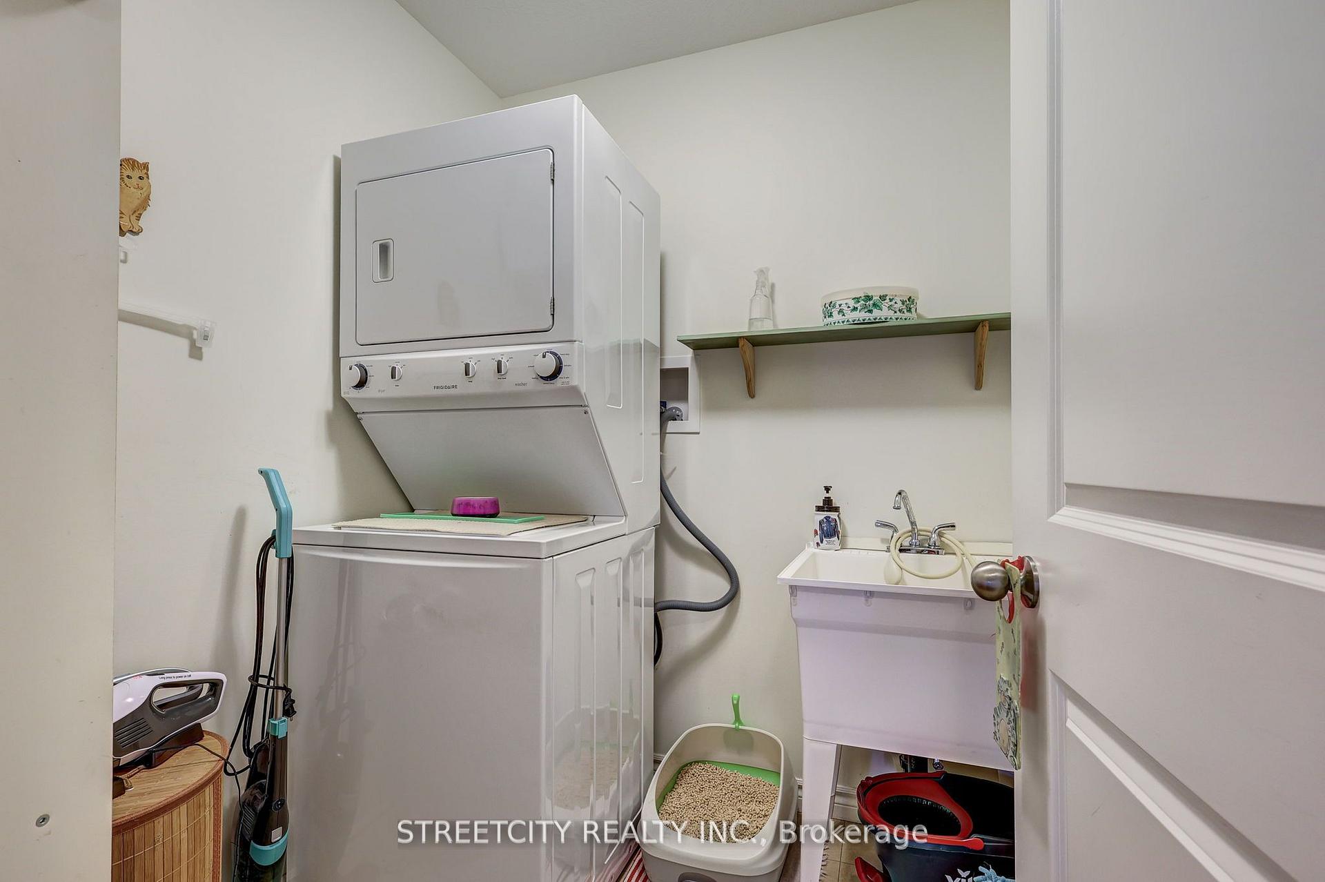 Photo 11 of 31 Acorn Trail, St. Thomas — HOMEH