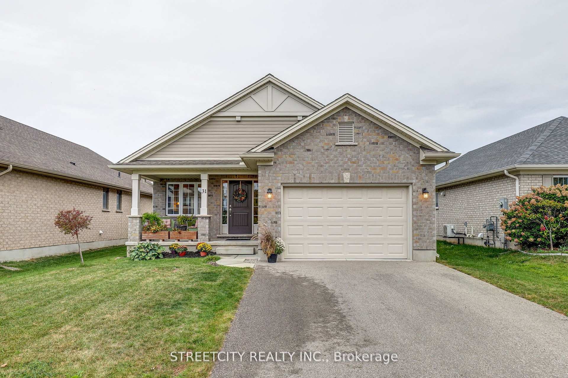 Photo 34 of 31 Acorn Trail, St. Thomas — HOMEH