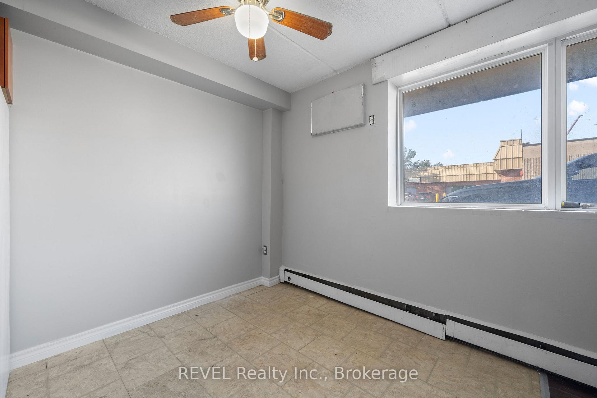 Photo 9 of Unit 102, 19 Manchester Avenue, St. Catharines, Haig — HOMEH