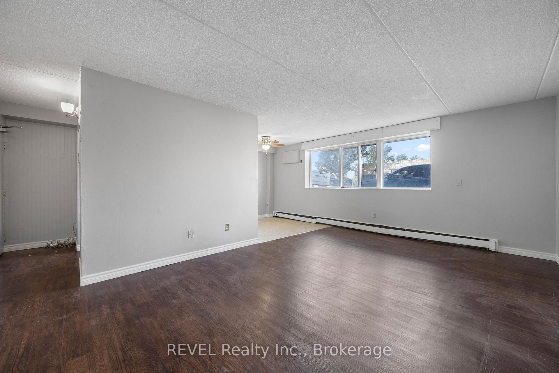 Photo 12 of Unit 102, 19 Manchester Avenue, St. Catharines, Haig — HOMEH