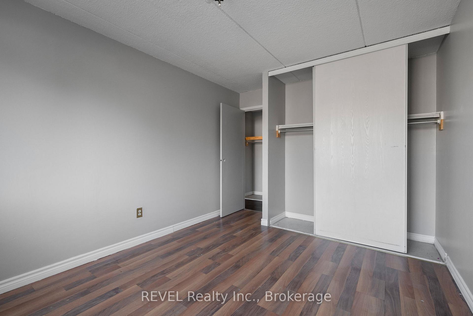 Photo 15 of Unit 102, 19 Manchester Avenue, St. Catharines, Haig — HOMEH