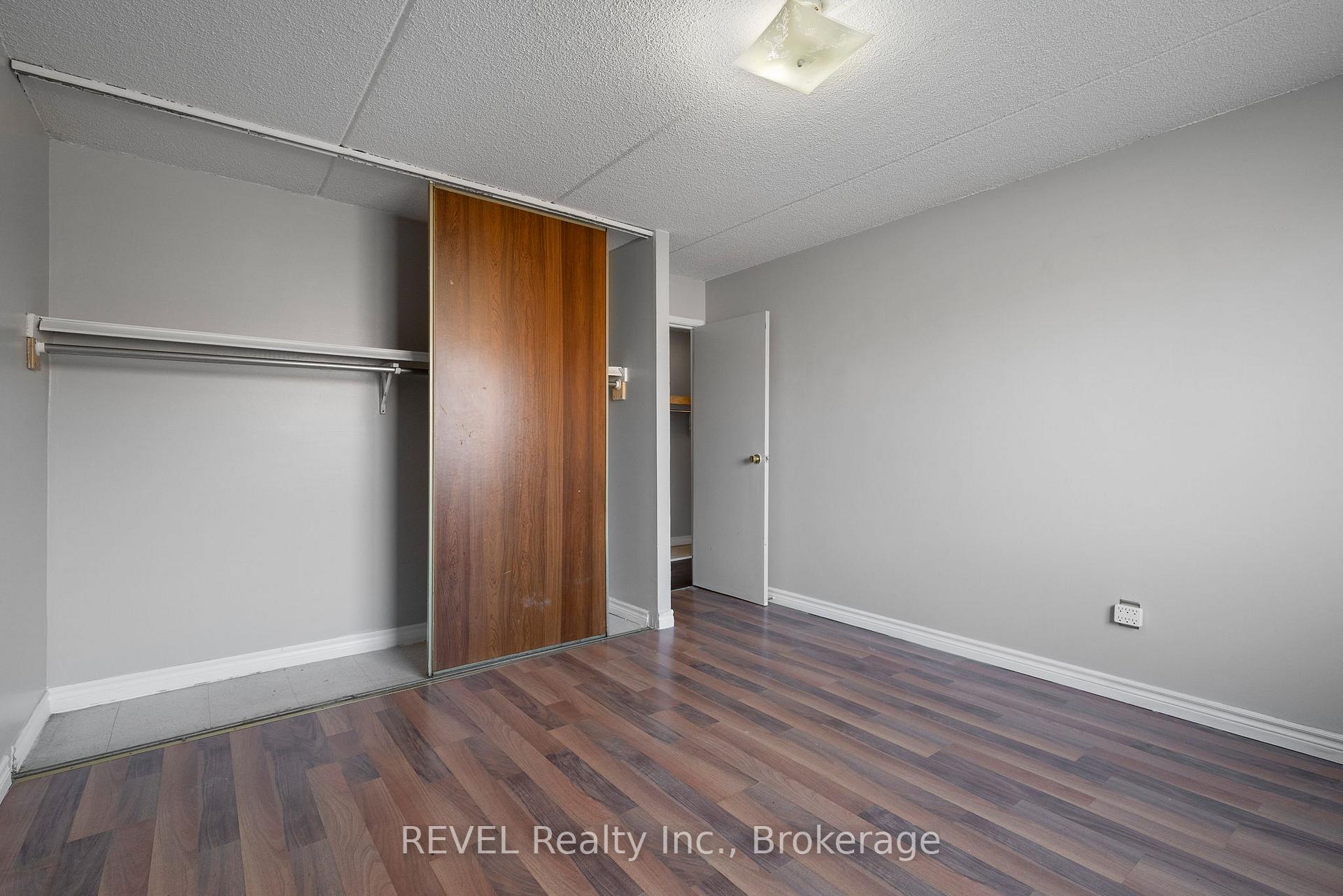 Photo 17 of Unit 102, 19 Manchester Avenue, St. Catharines, Haig — HOMEH