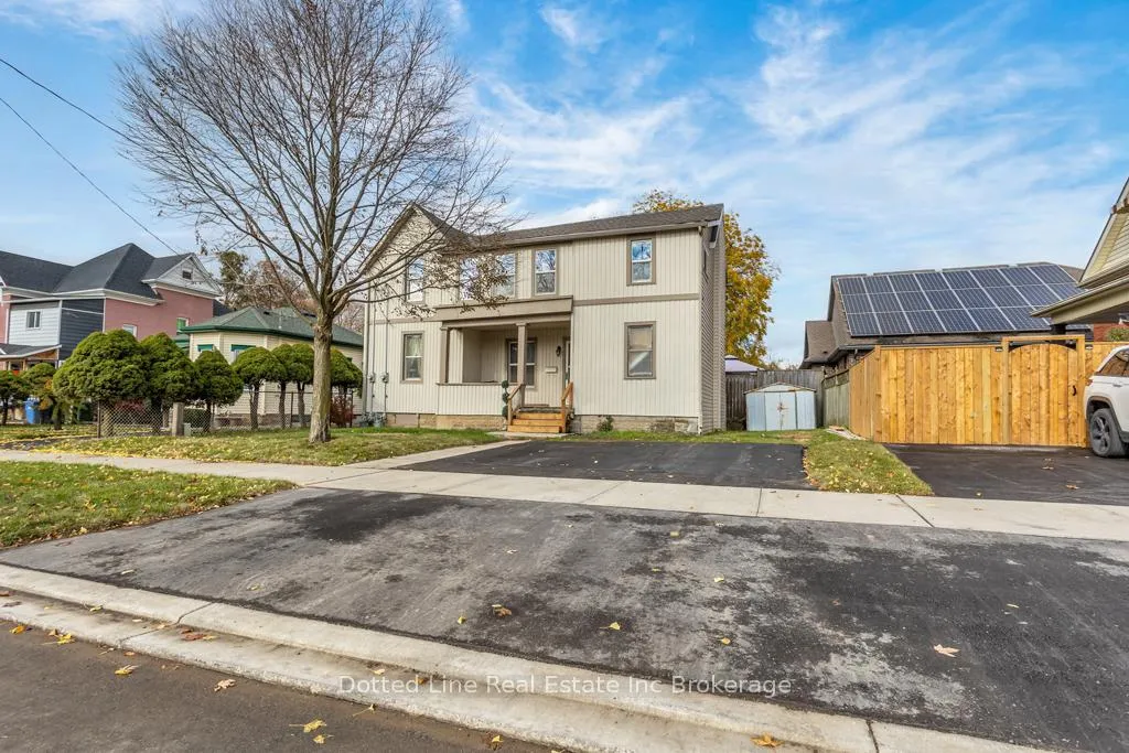 Photo 3 of 64 Forest Avenue, St. Thomas — HOMEH
