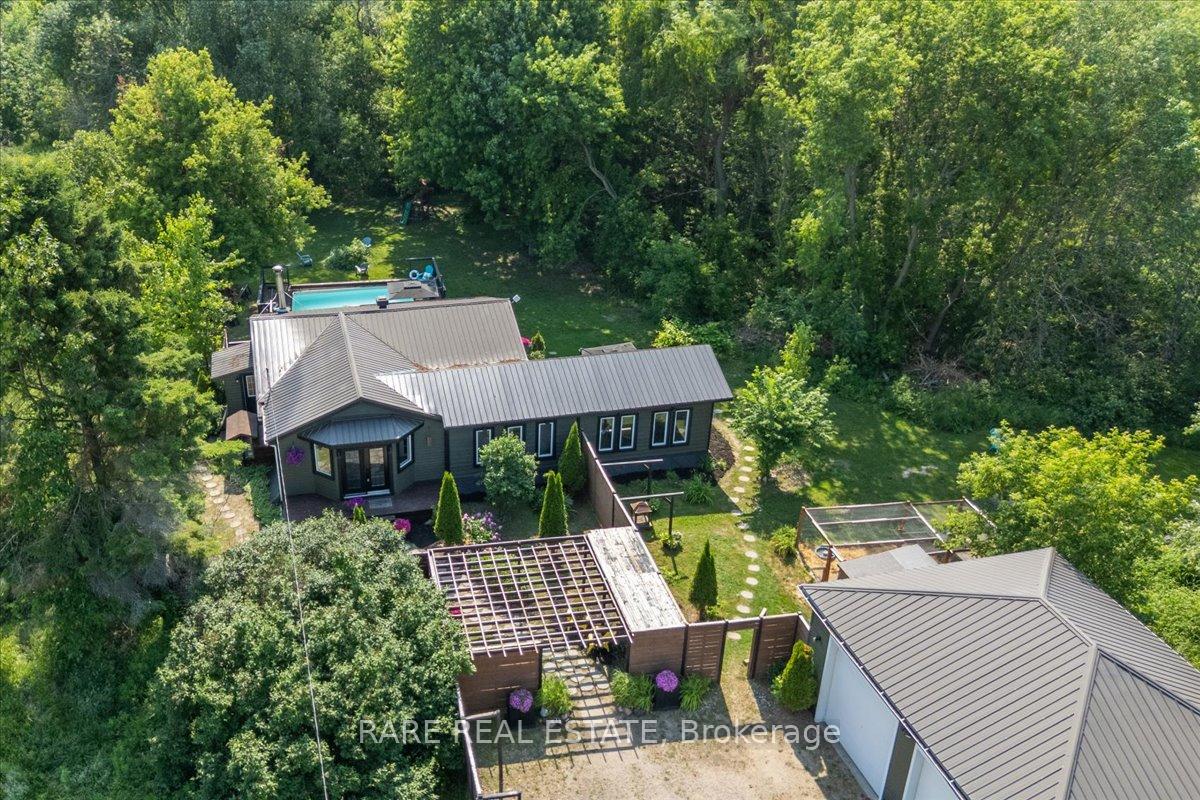 Photo 2 of 1148 Glengarry Landing Road S, Springwater, Rural Springwater — HOMEH