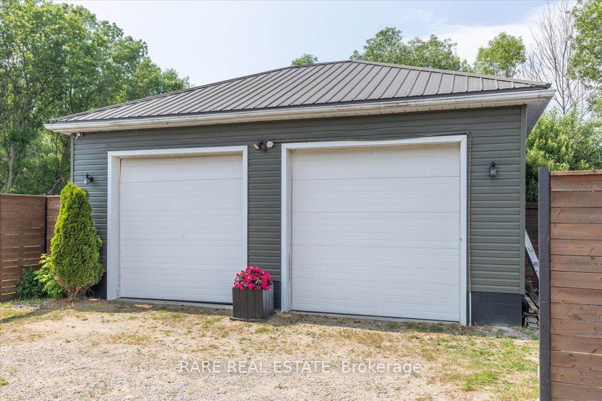 Photo 3 of 1148 Glengarry Landing Road S, Springwater, Rural Springwater — HOMEH