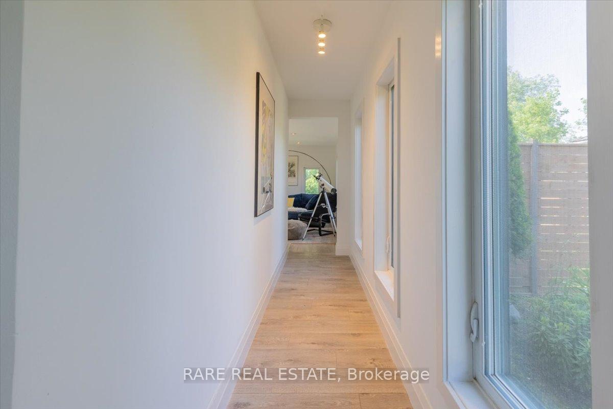 Photo 12 of 1148 Glengarry Landing Road S, Springwater, Rural Springwater — HOMEH