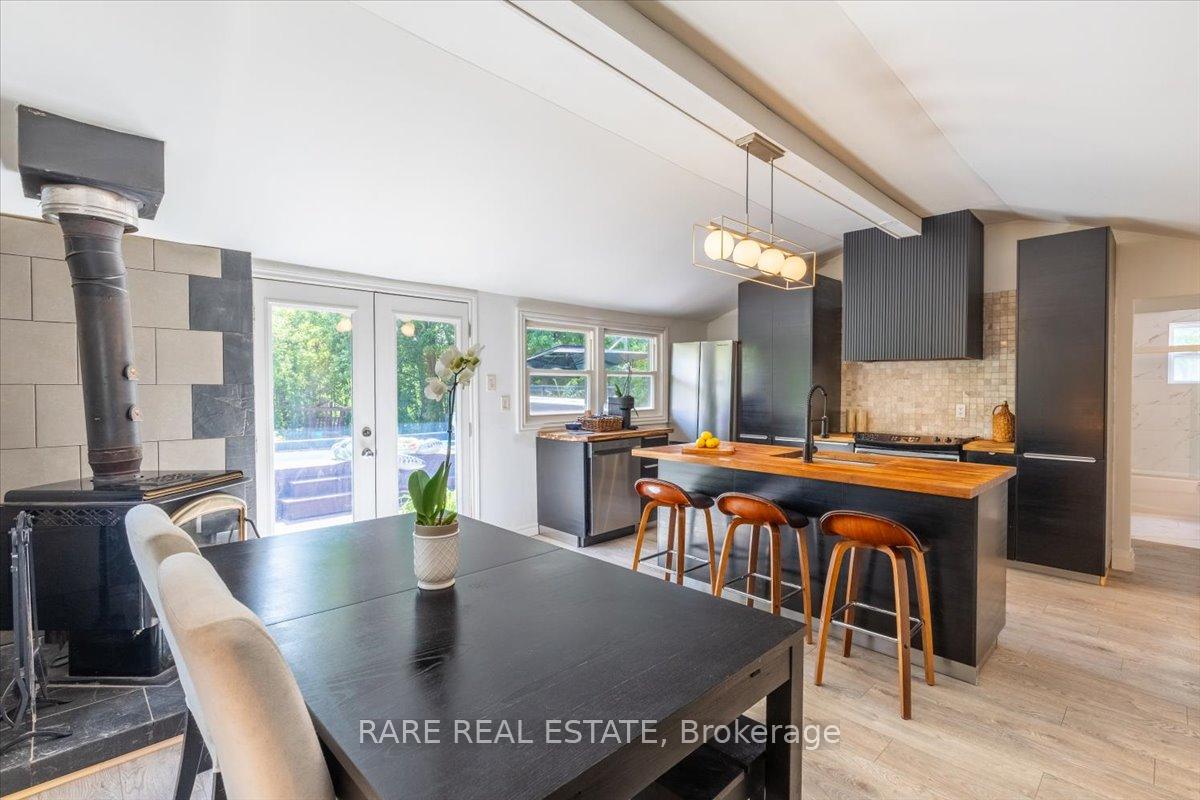 Photo 25 of 1148 Glengarry Landing Road S, Springwater, Rural Springwater — HOMEH