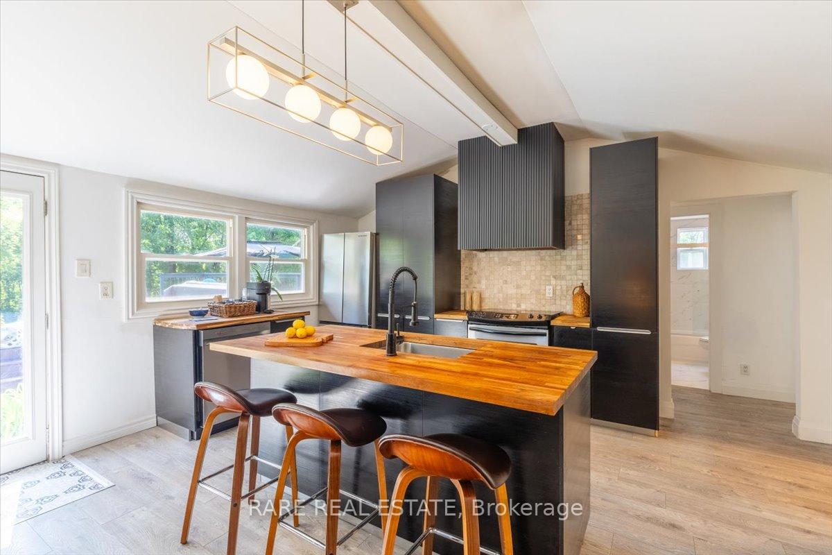Photo 26 of 1148 Glengarry Landing Road S, Springwater, Rural Springwater — HOMEH