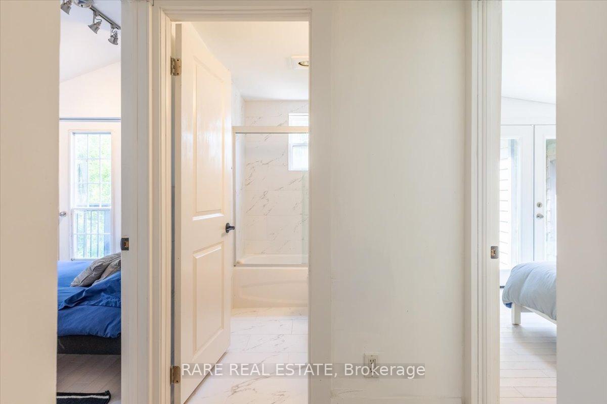 Photo 27 of 1148 Glengarry Landing Road S, Springwater, Rural Springwater — HOMEH