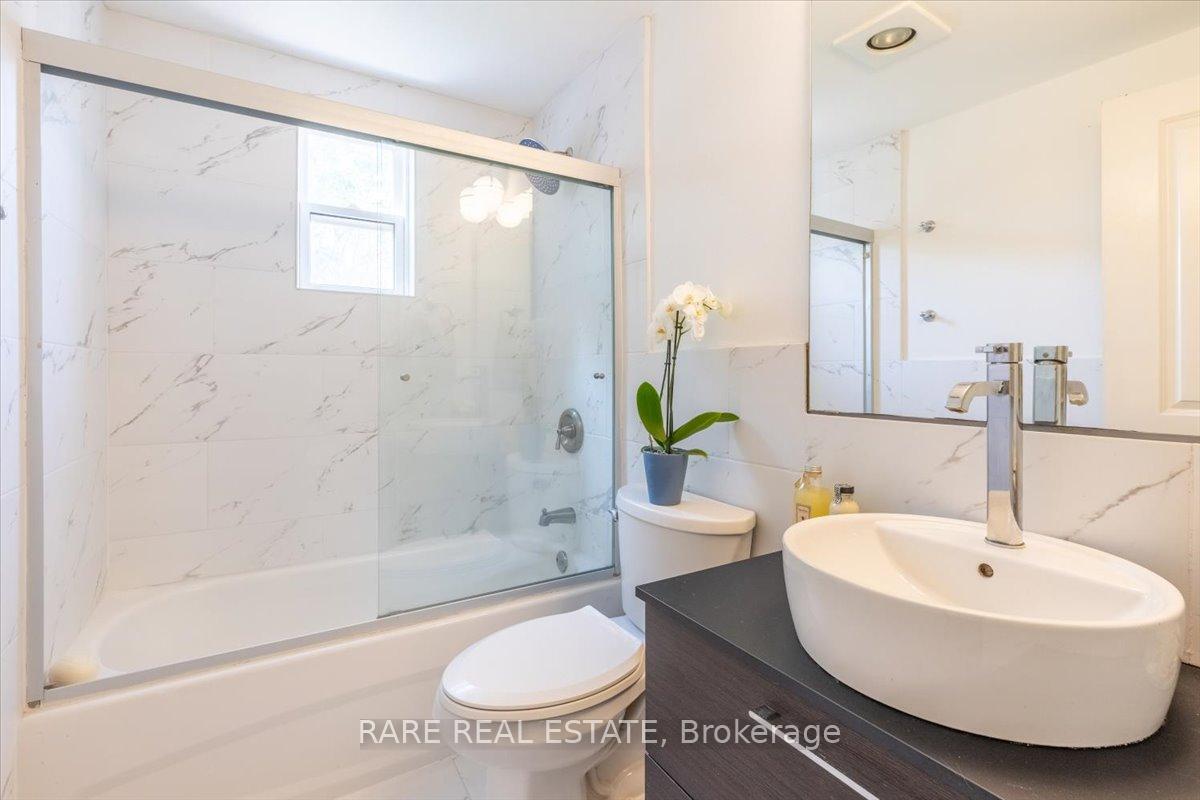 Photo 30 of 1148 Glengarry Landing Road S, Springwater, Rural Springwater — HOMEH