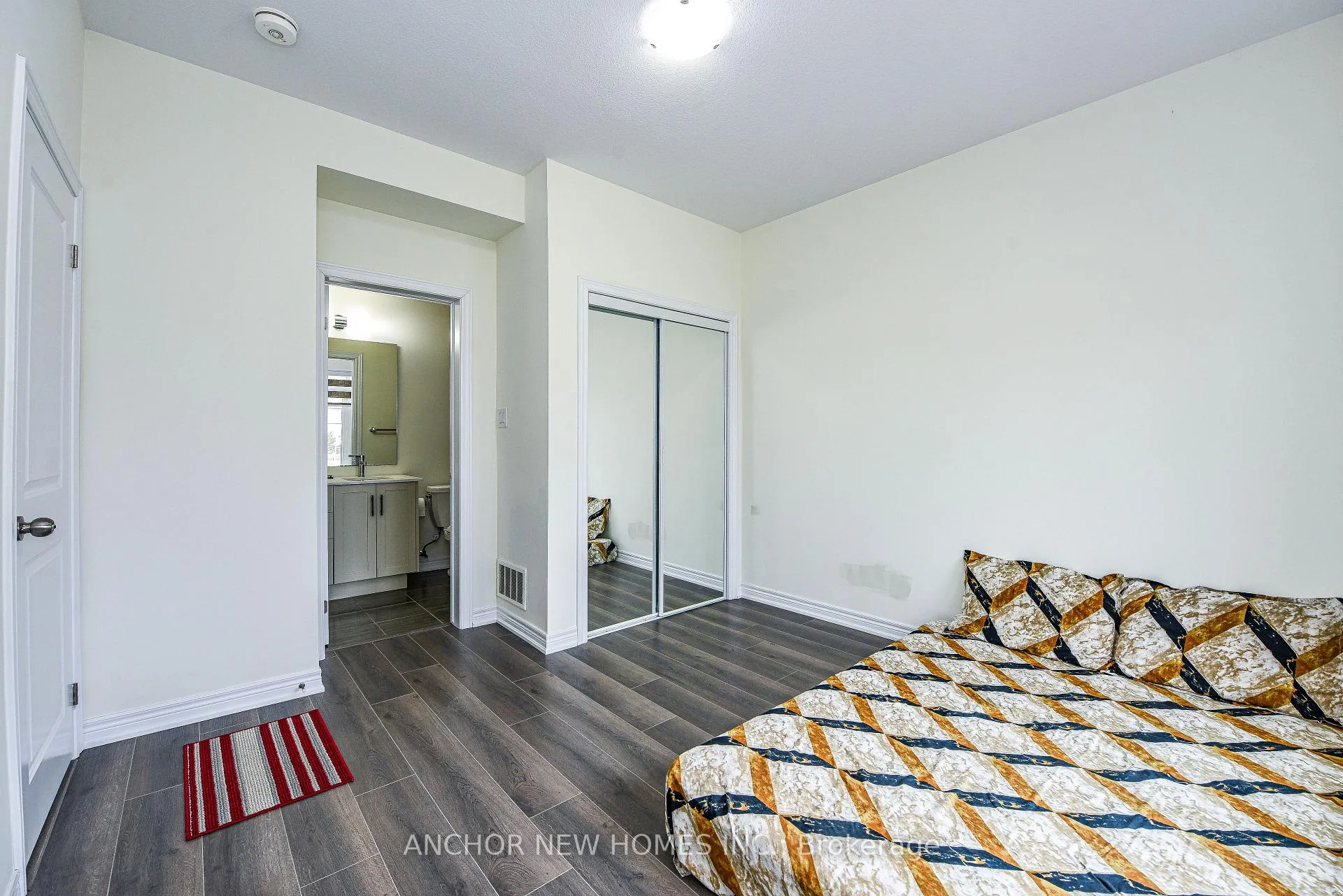 Photo 2 of Unit 23, 10 Birmingham Drive, Cambridge, Hagey — HOMEH