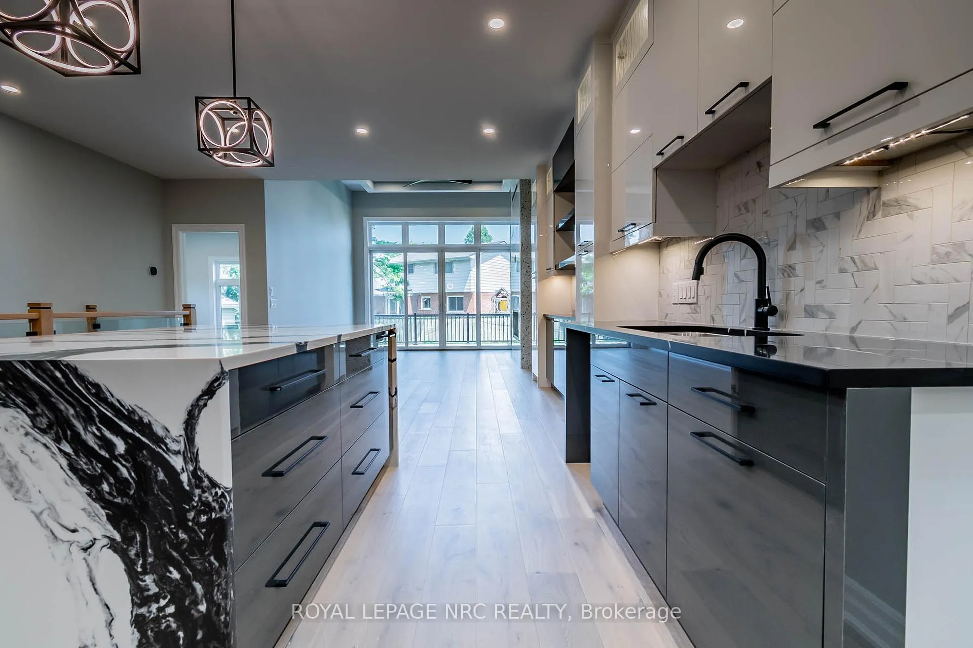 Photo 8 of 45A Lakeshore Road, St. Catharines, Lakeshore — HOMEH