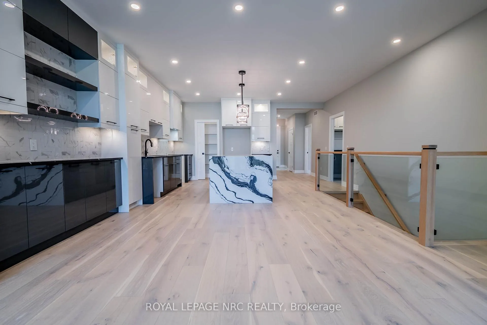 Photo 12 of 45A Lakeshore Road, St. Catharines, Lakeshore — HOMEH