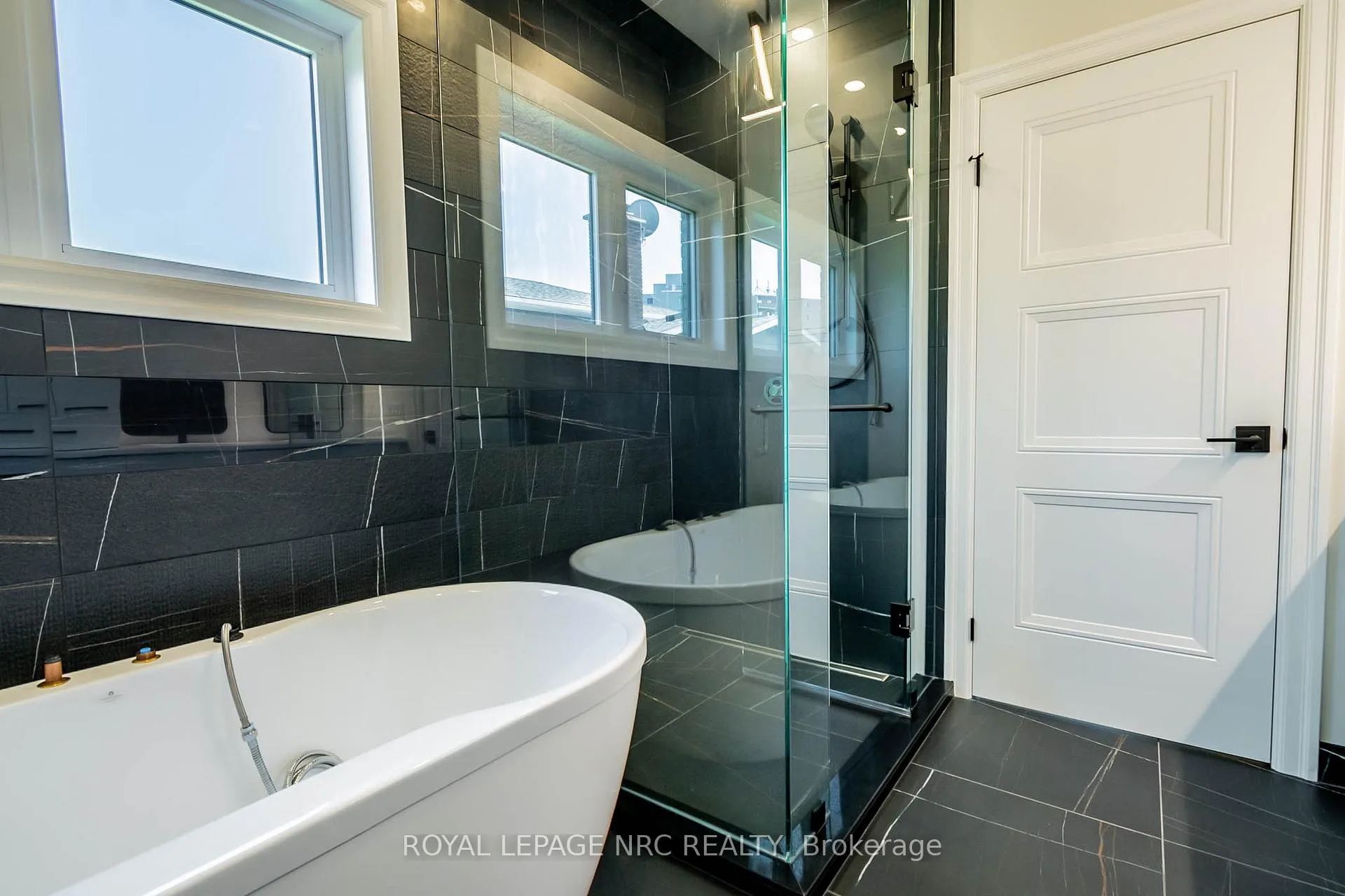 Photo 19 of 45A Lakeshore Road, St. Catharines, Lakeshore — HOMEH