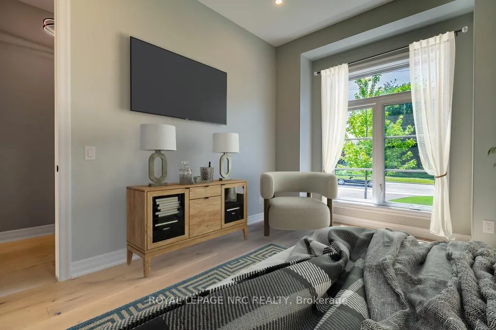 Photo 23 of 45A Lakeshore Road, St. Catharines, Lakeshore — HOMEH