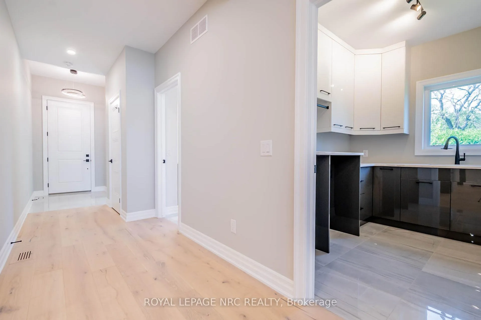 Photo 27 of 45A Lakeshore Road, St. Catharines, Lakeshore — HOMEH