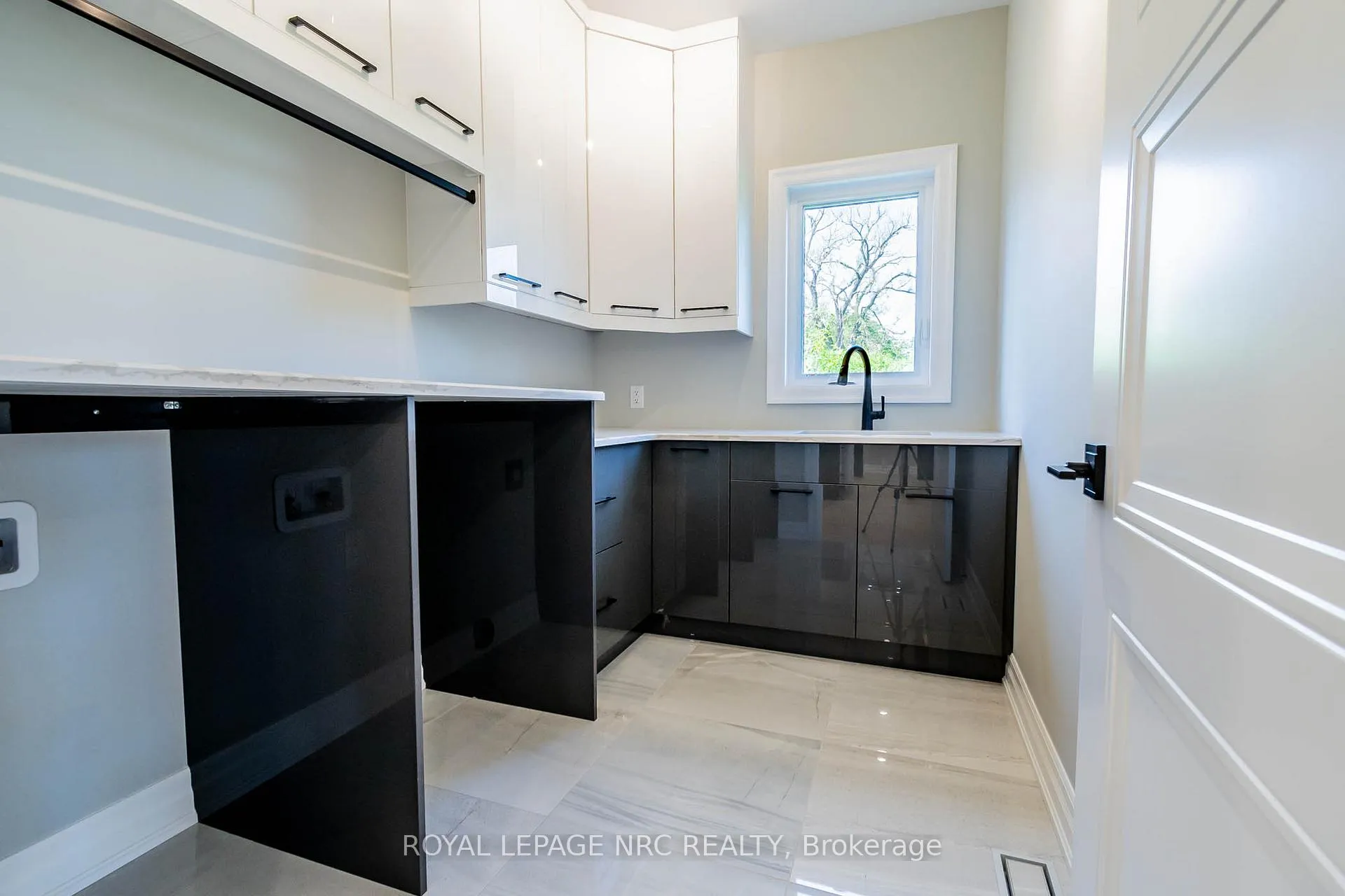 Photo 28 of 45A Lakeshore Road, St. Catharines, Lakeshore — HOMEH
