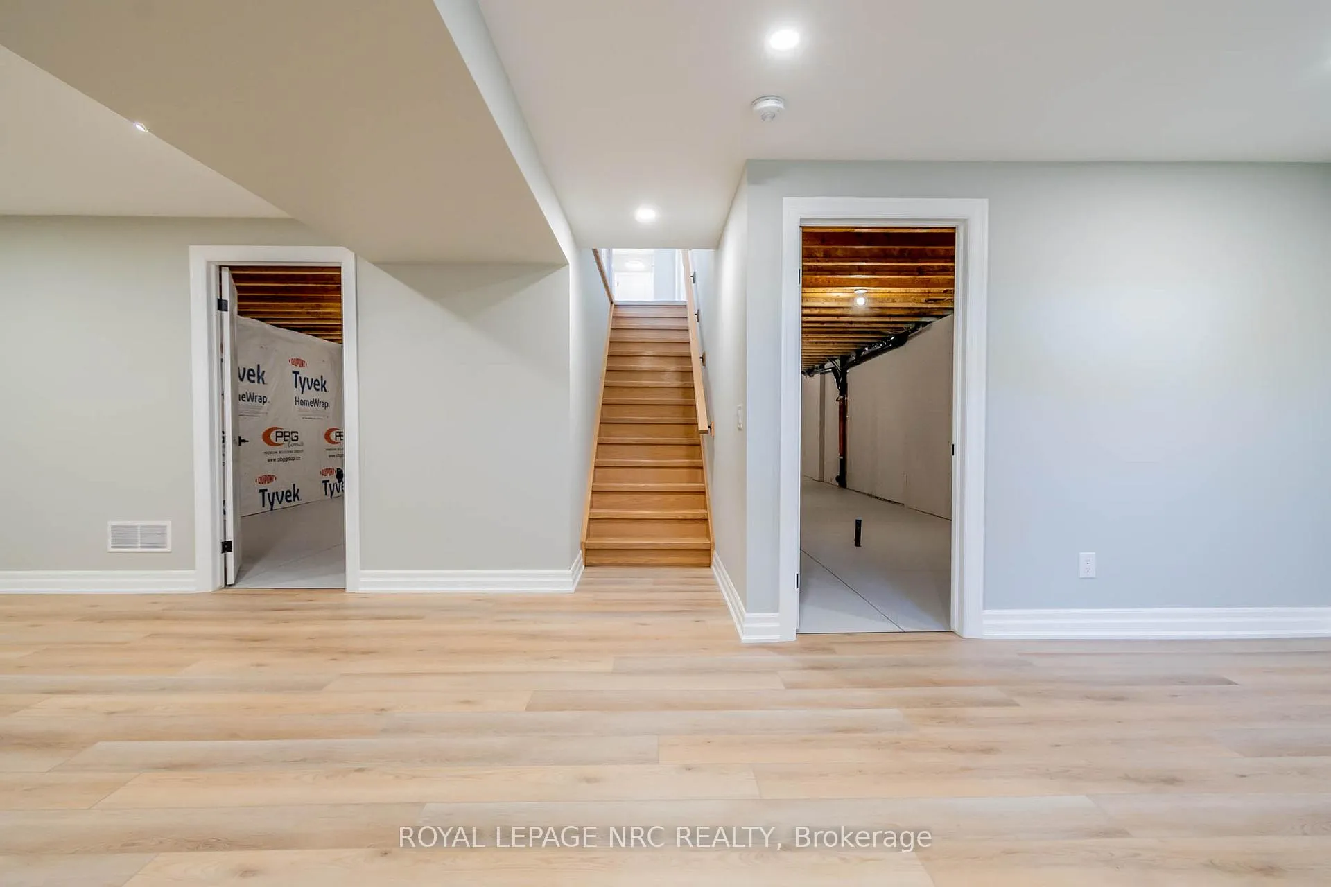 Photo 30 of 45A Lakeshore Road, St. Catharines, Lakeshore — HOMEH
