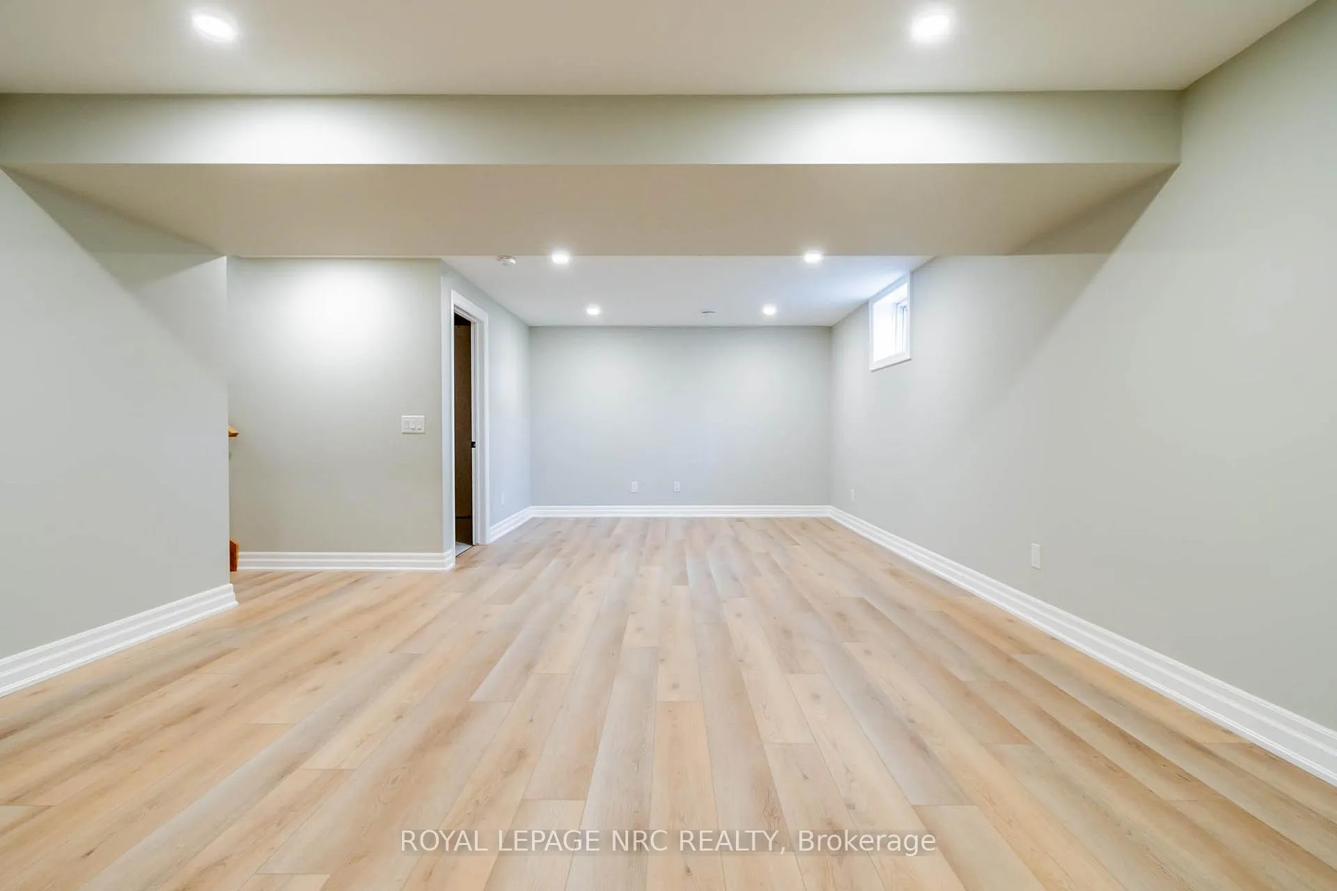 Photo 34 of 45A Lakeshore Road, St. Catharines, Lakeshore — HOMEH