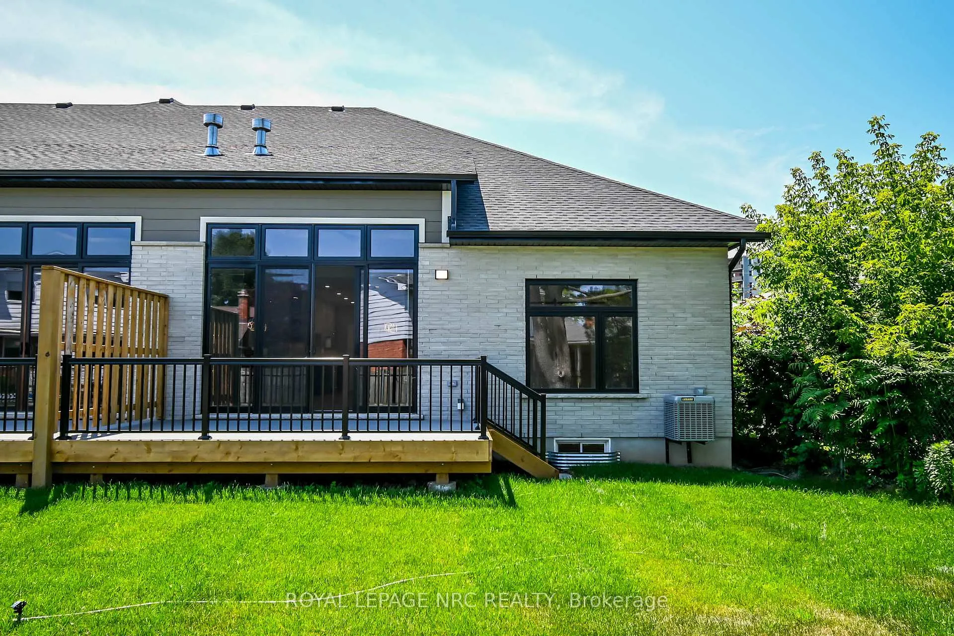 Photo 38 of 45A Lakeshore Road, St. Catharines, Lakeshore — HOMEH