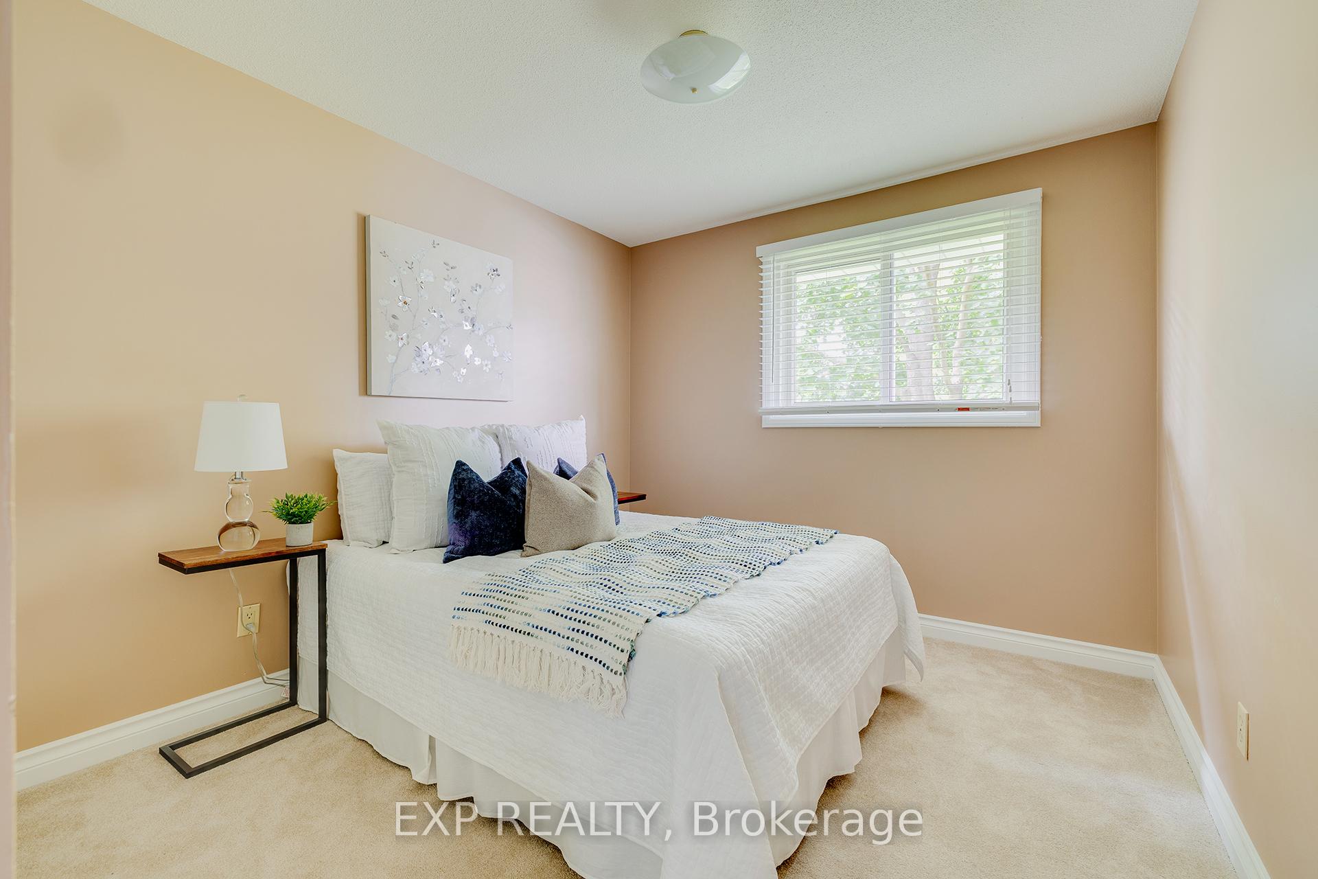 Photo 12 of 15 Laguna Crescent, St. Catharines, Bunting/Linwell — HOMEH