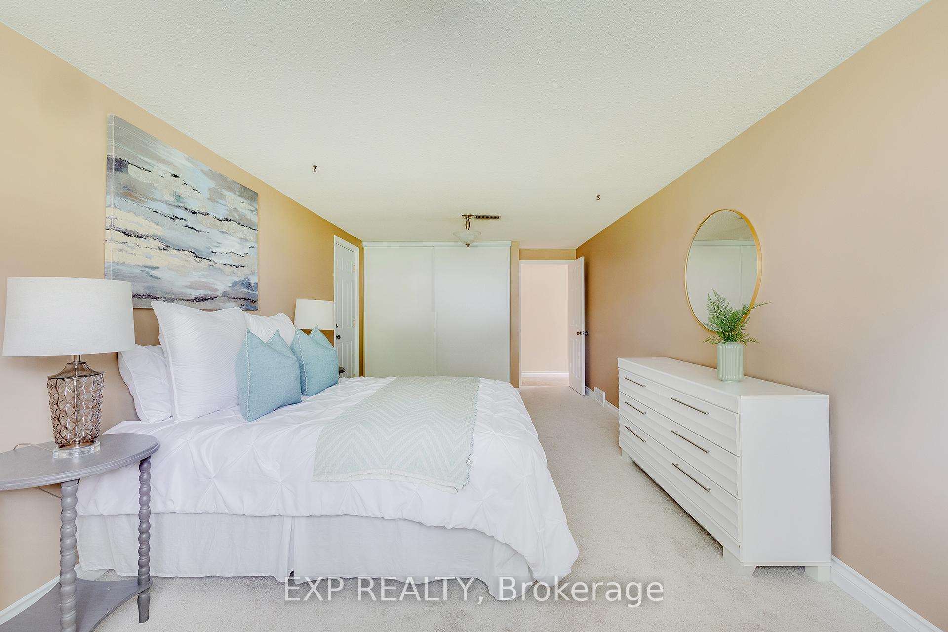 Photo 19 of 15 Laguna Crescent, St. Catharines, Bunting/Linwell — HOMEH
