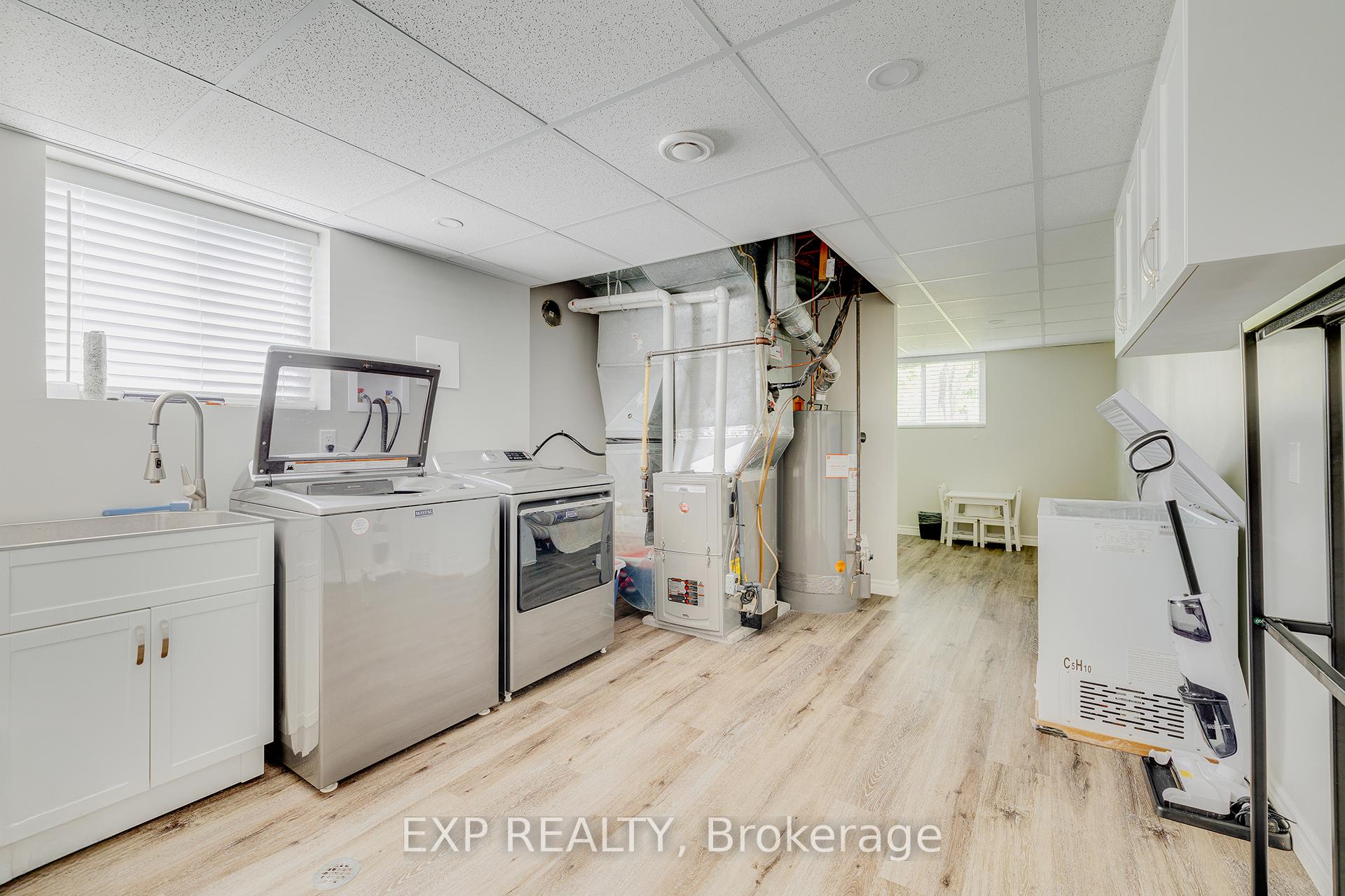 Photo 21 of 15 Laguna Crescent, St. Catharines, Bunting/Linwell — HOMEH