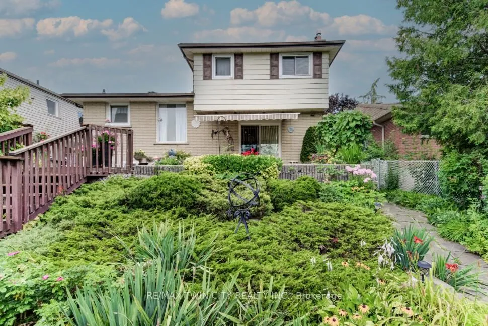 Photo 34 of 55 Coach Hill Drive, Kitchener — HOMEH