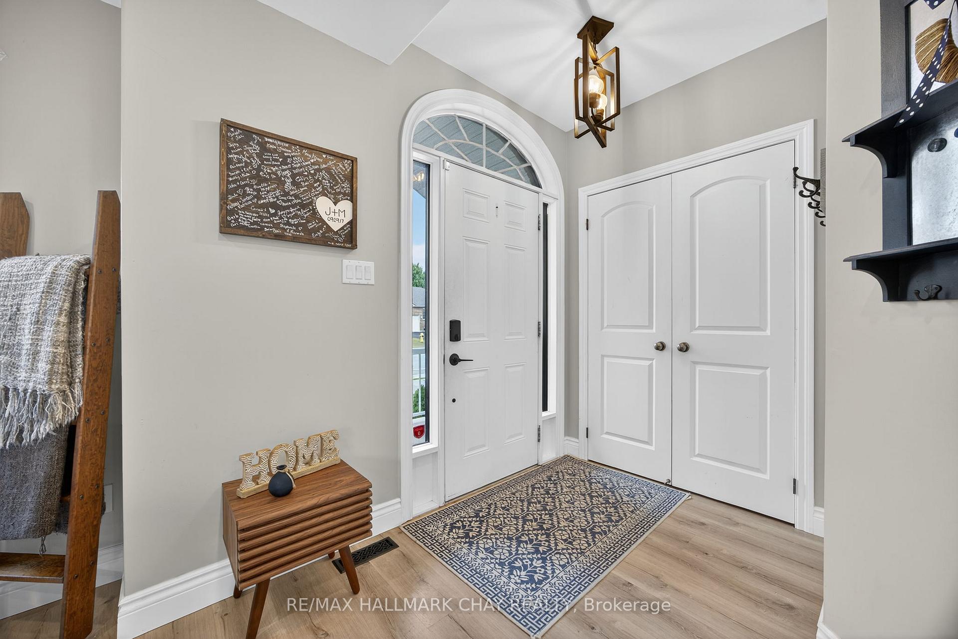 Photo 3 of 5 Corbett Street, Springwater, Elmvale — HOMEH