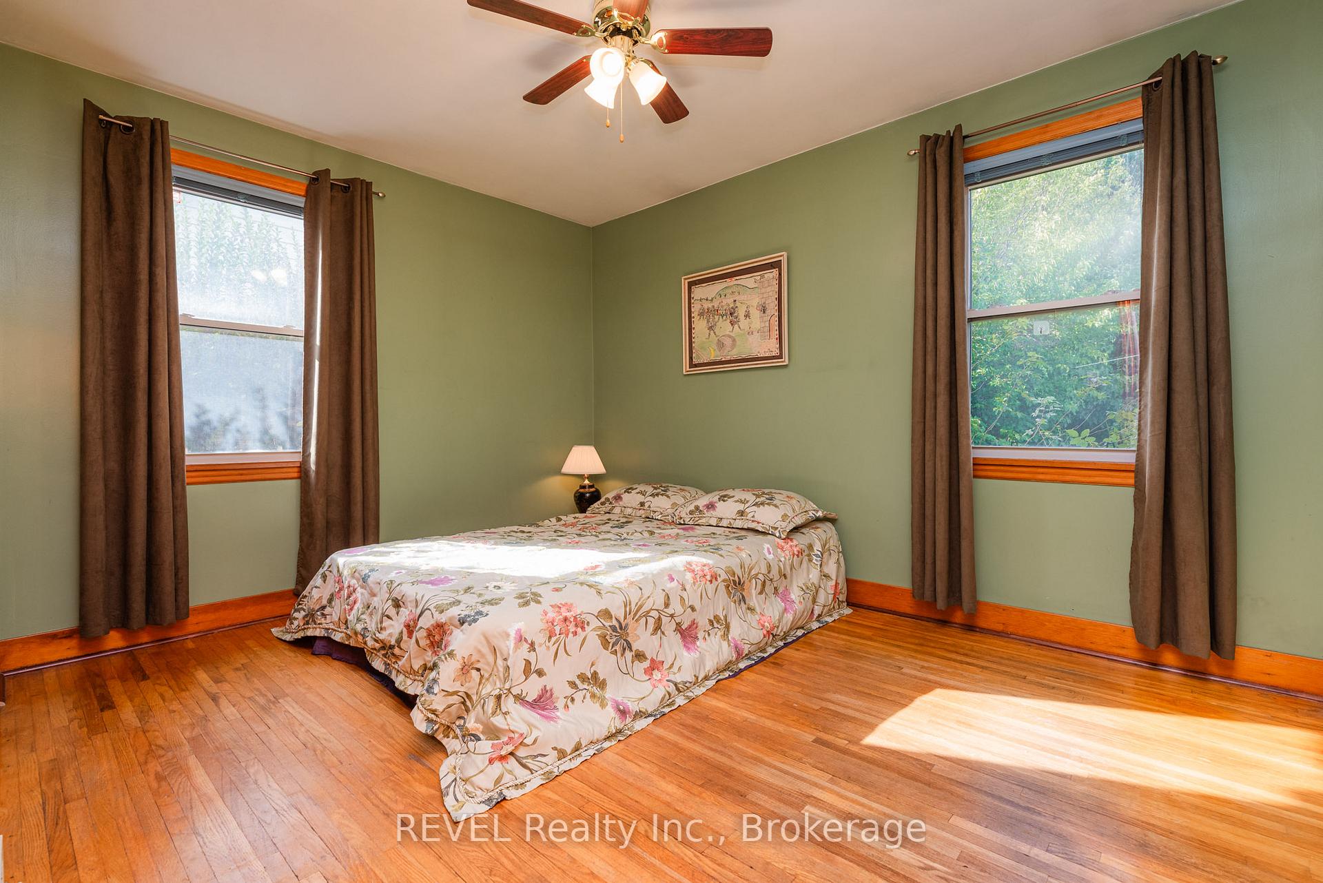 Photo 16 of 425 Geneva Street, St. Catharines, Lakeport — HOMEH