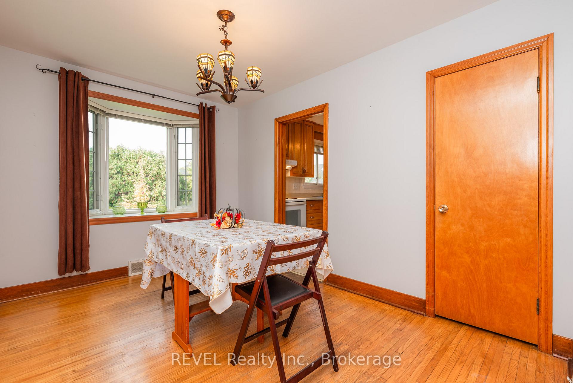 Photo 17 of 425 Geneva Street, St. Catharines, Lakeport — HOMEH