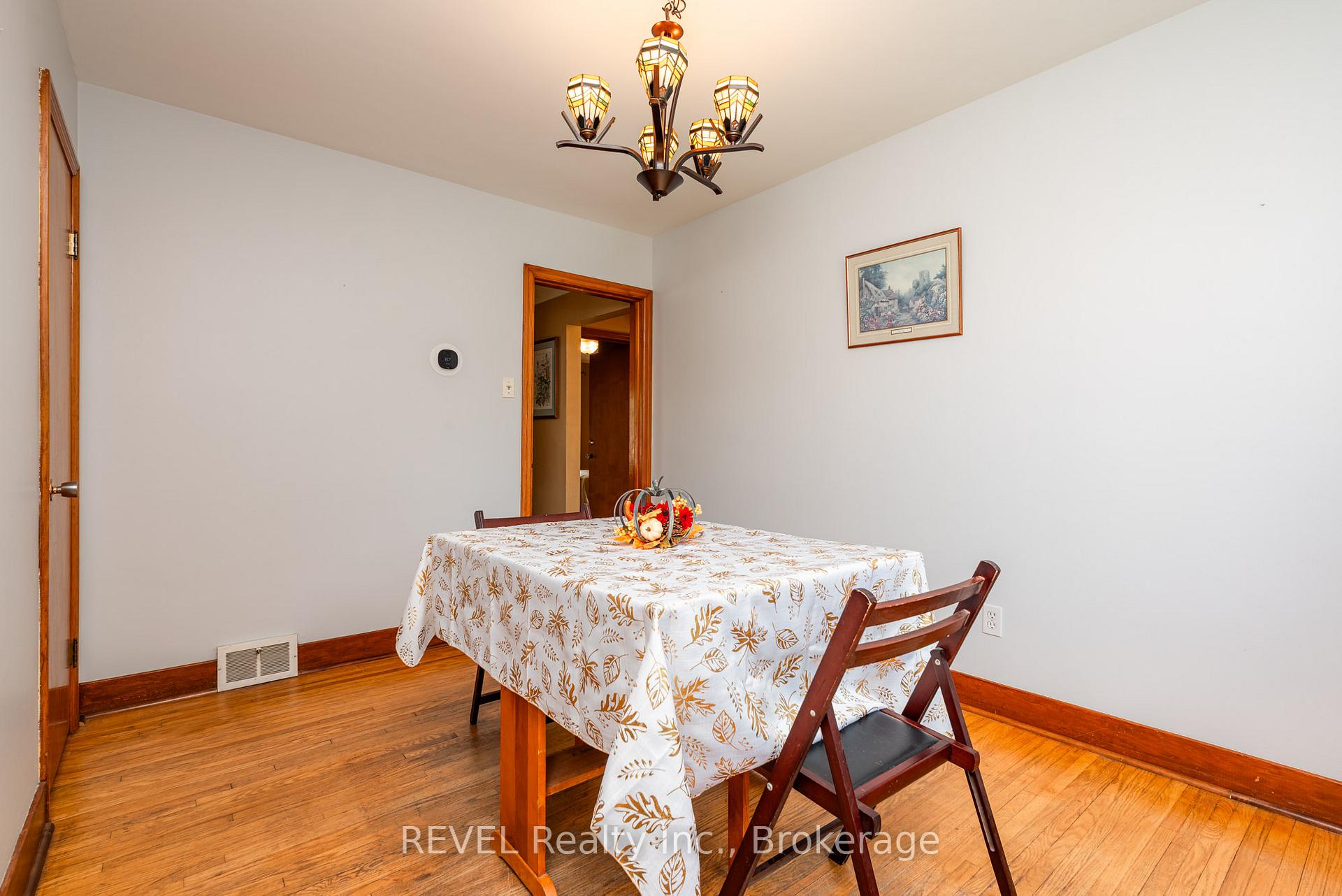Photo 18 of 425 Geneva Street, St. Catharines, Lakeport — HOMEH