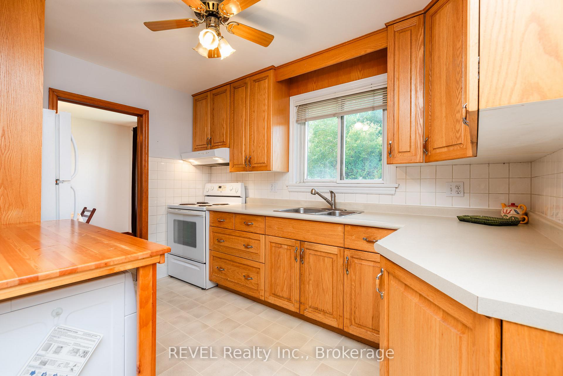 Photo 21 of 425 Geneva Street, St. Catharines, Lakeport — HOMEH