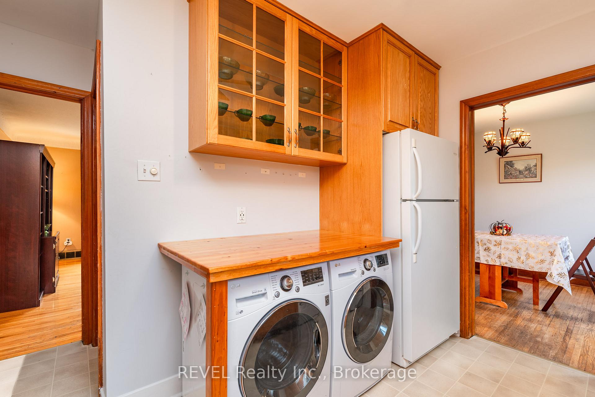 Photo 23 of 425 Geneva Street, St. Catharines, Lakeport — HOMEH