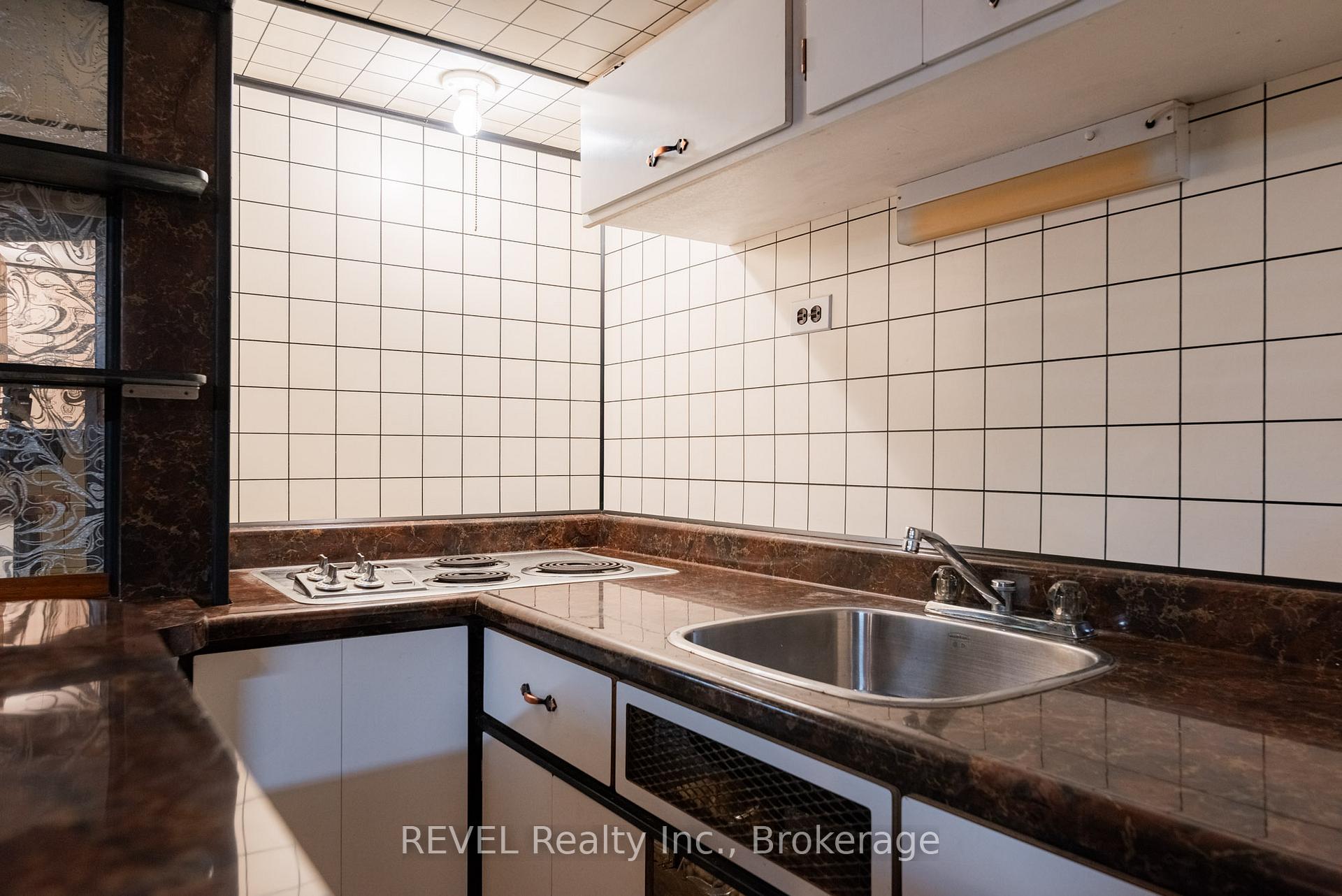 Photo 32 of 425 Geneva Street, St. Catharines, Lakeport — HOMEH